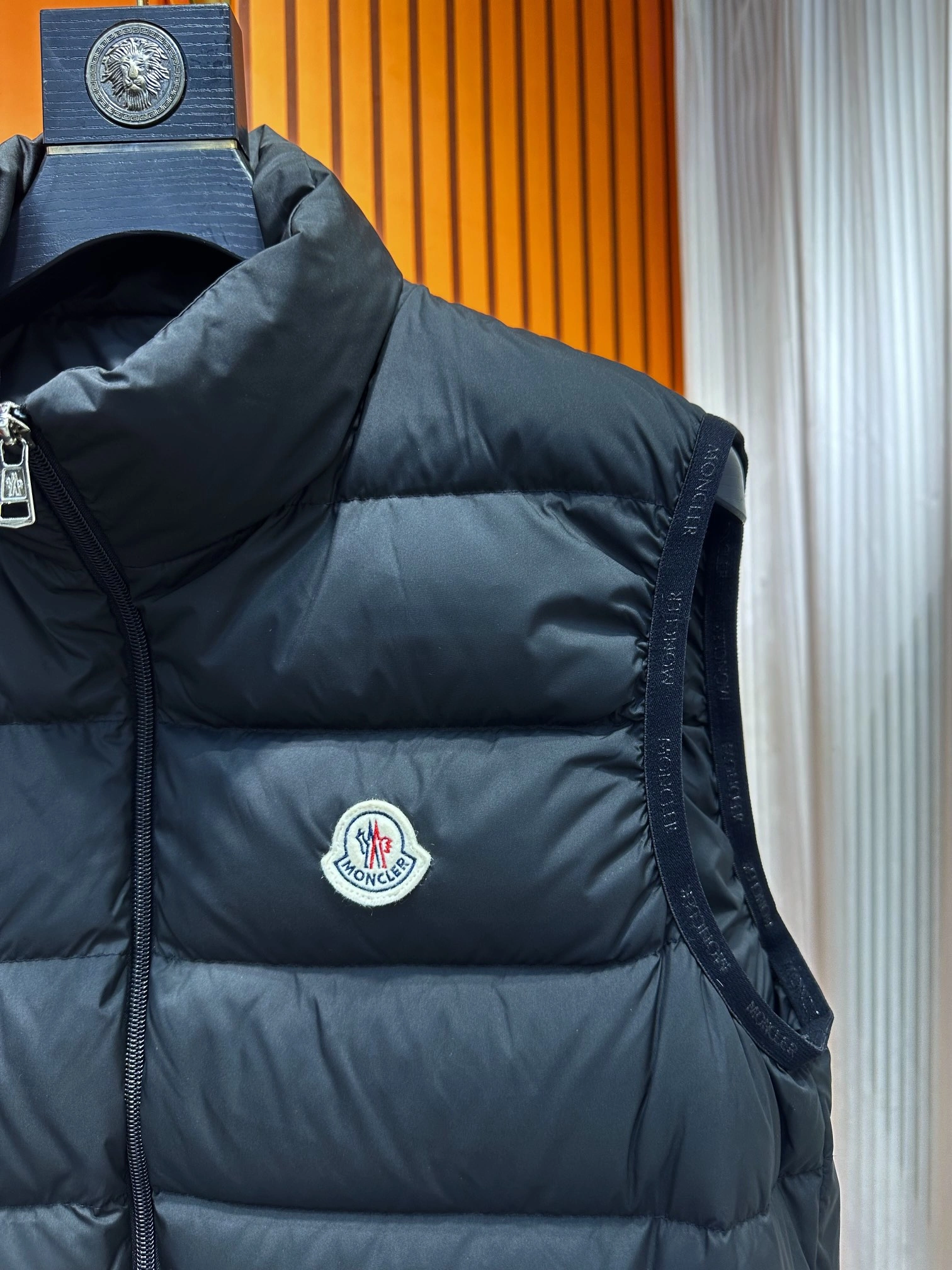Moncler Down Jackets GoAnywhere 145387