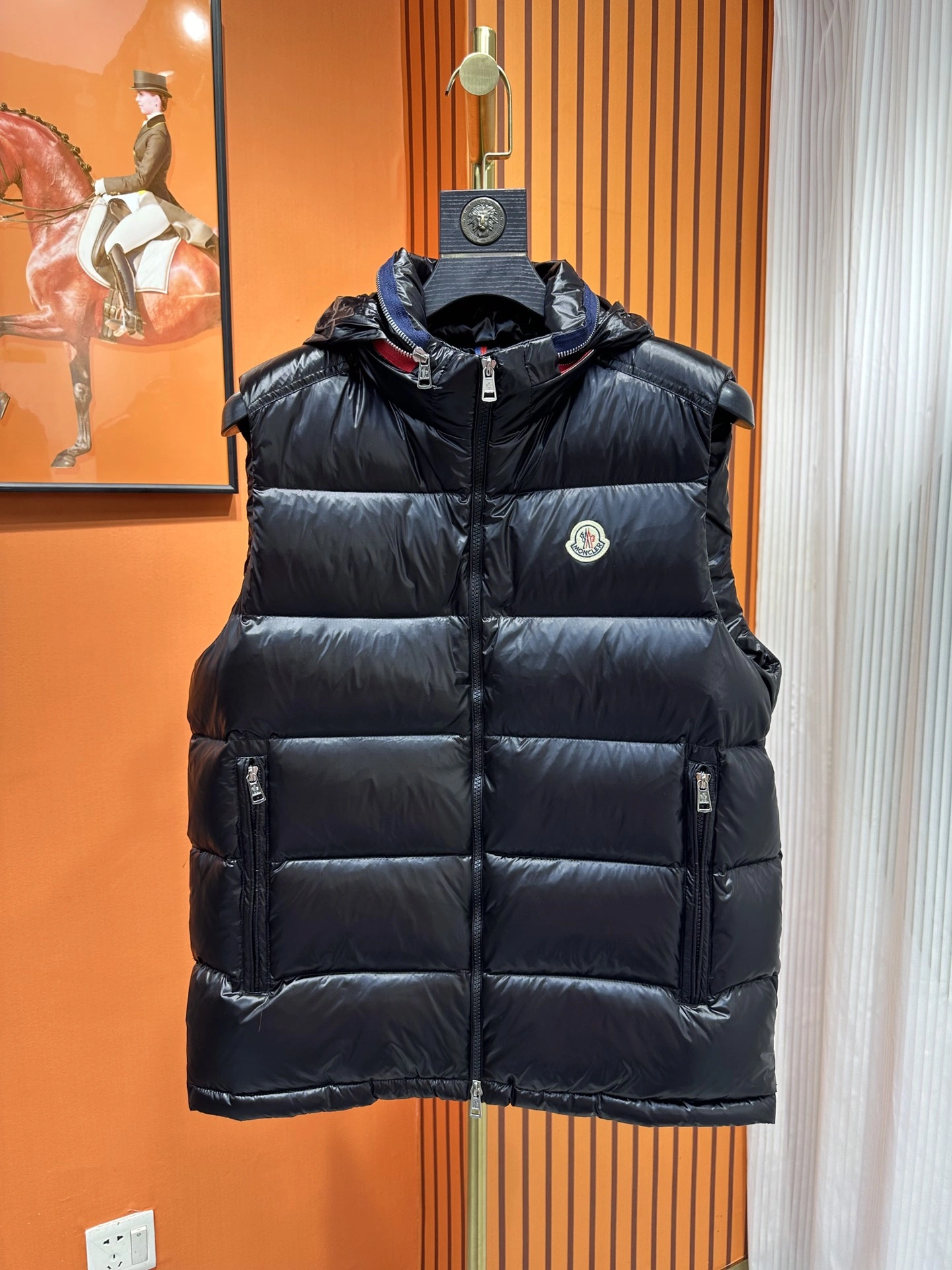 Durable Moncler Down Jackets 145384