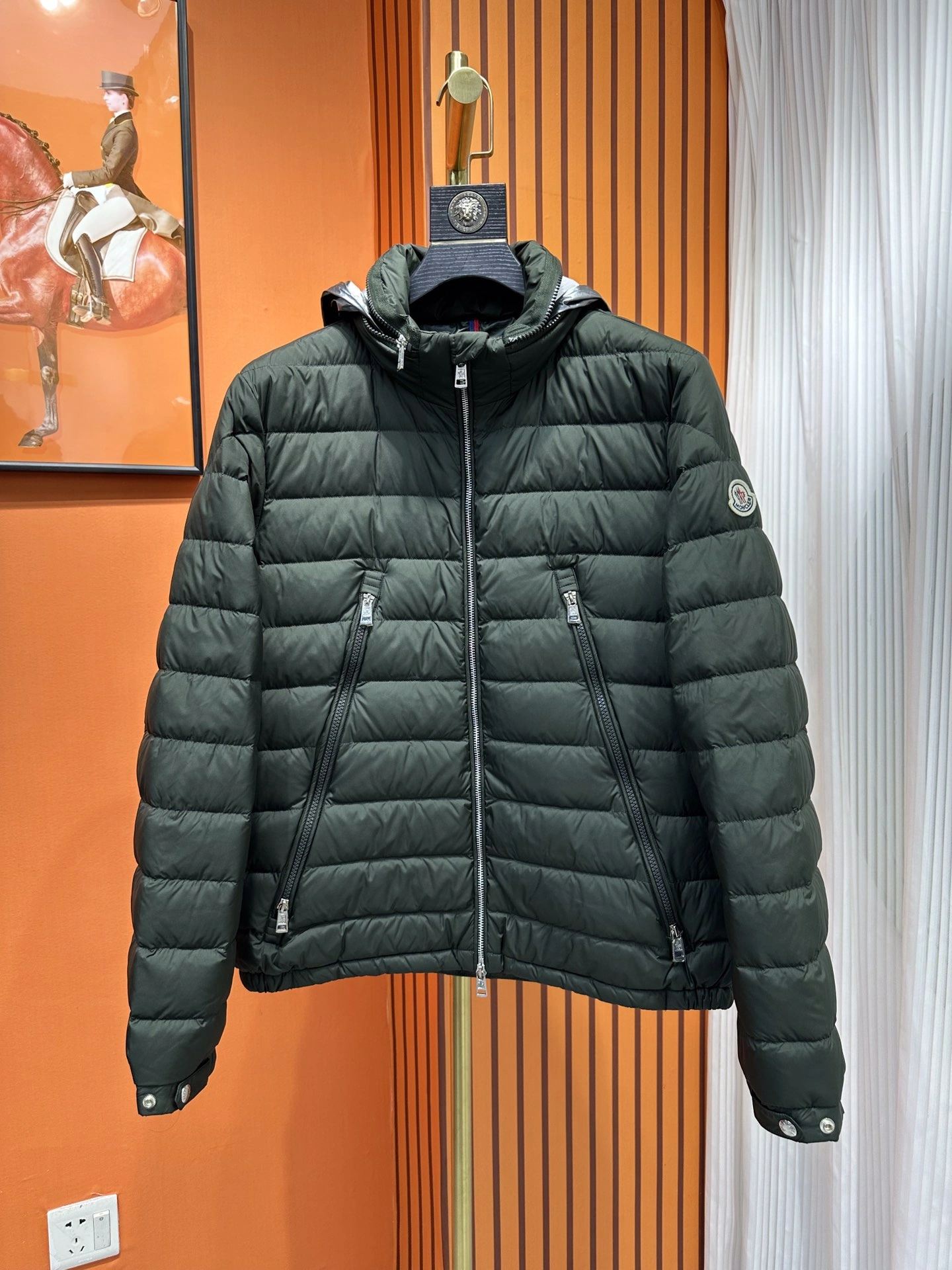 Moncler Down Jackets Compact 145377