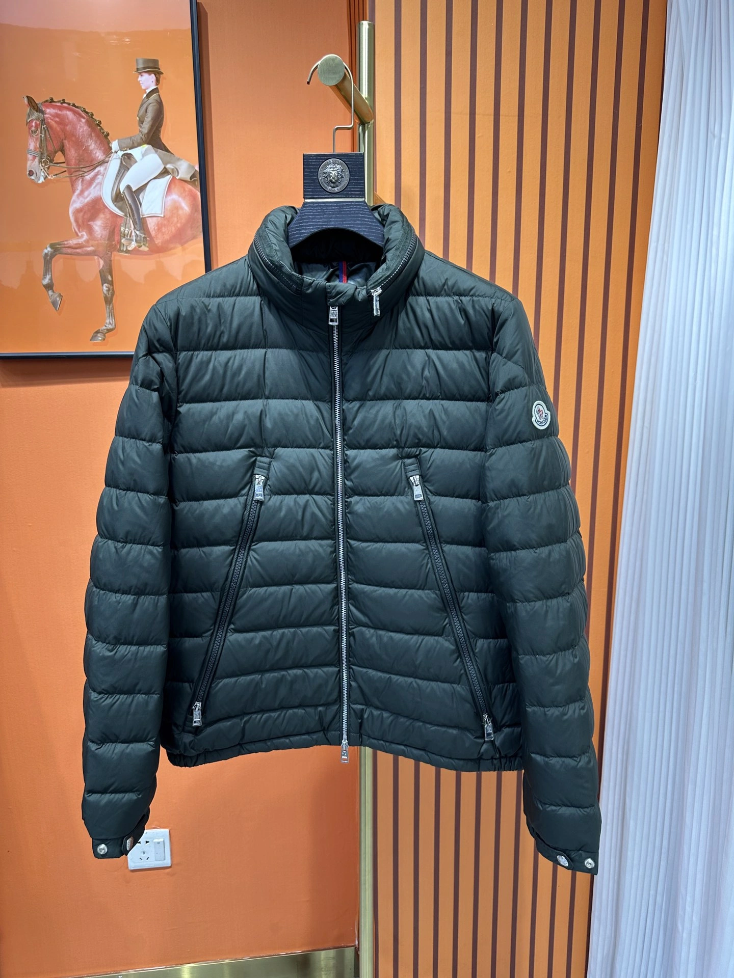 Moncler Down Jackets Compact 145377