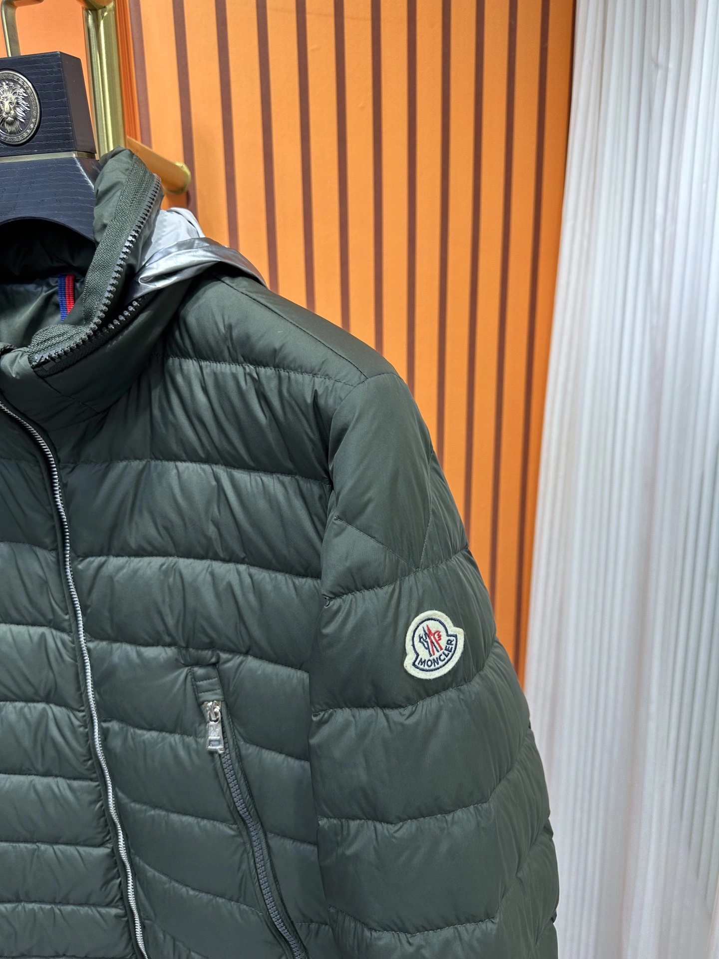 Moncler Down Jackets Compact 145377