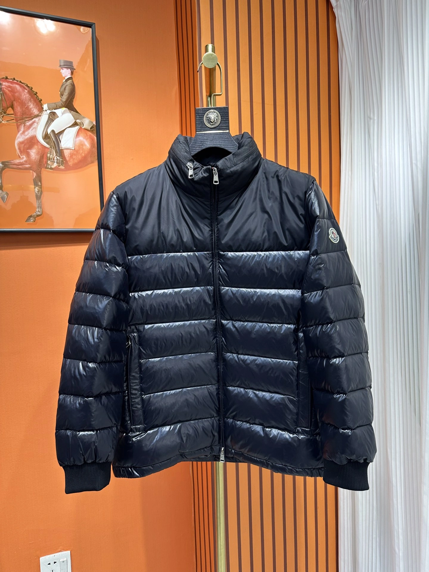 Moncler Down Jackets Refined 145380