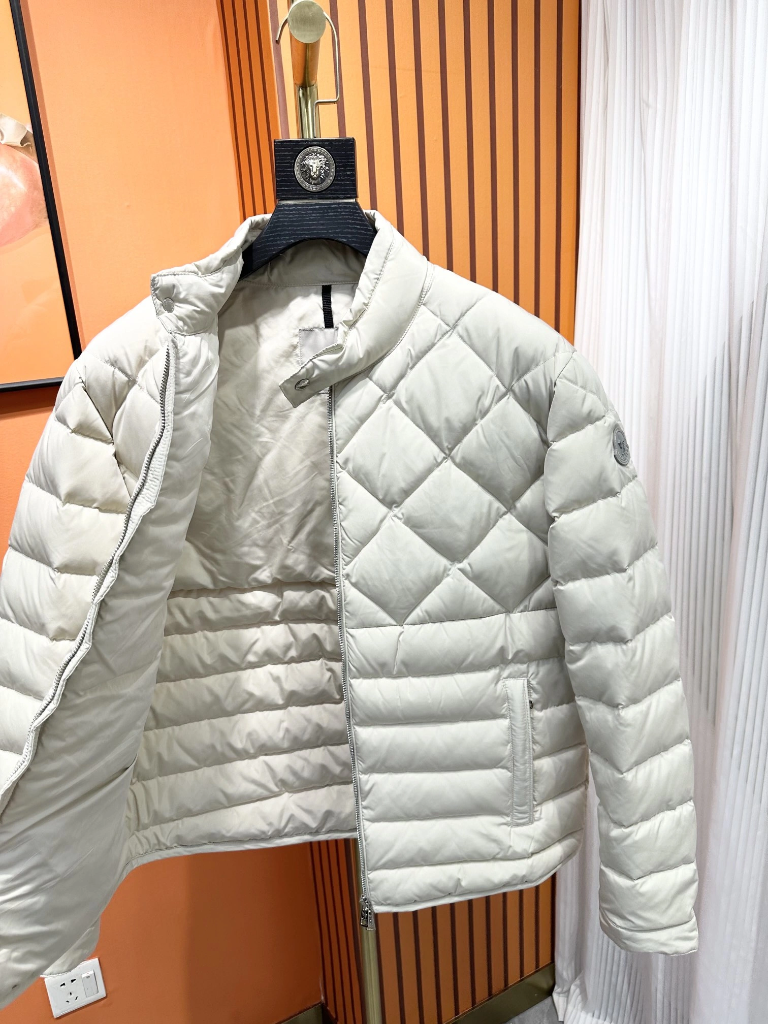 TechFriendly Moncler Down Jackets 145362
