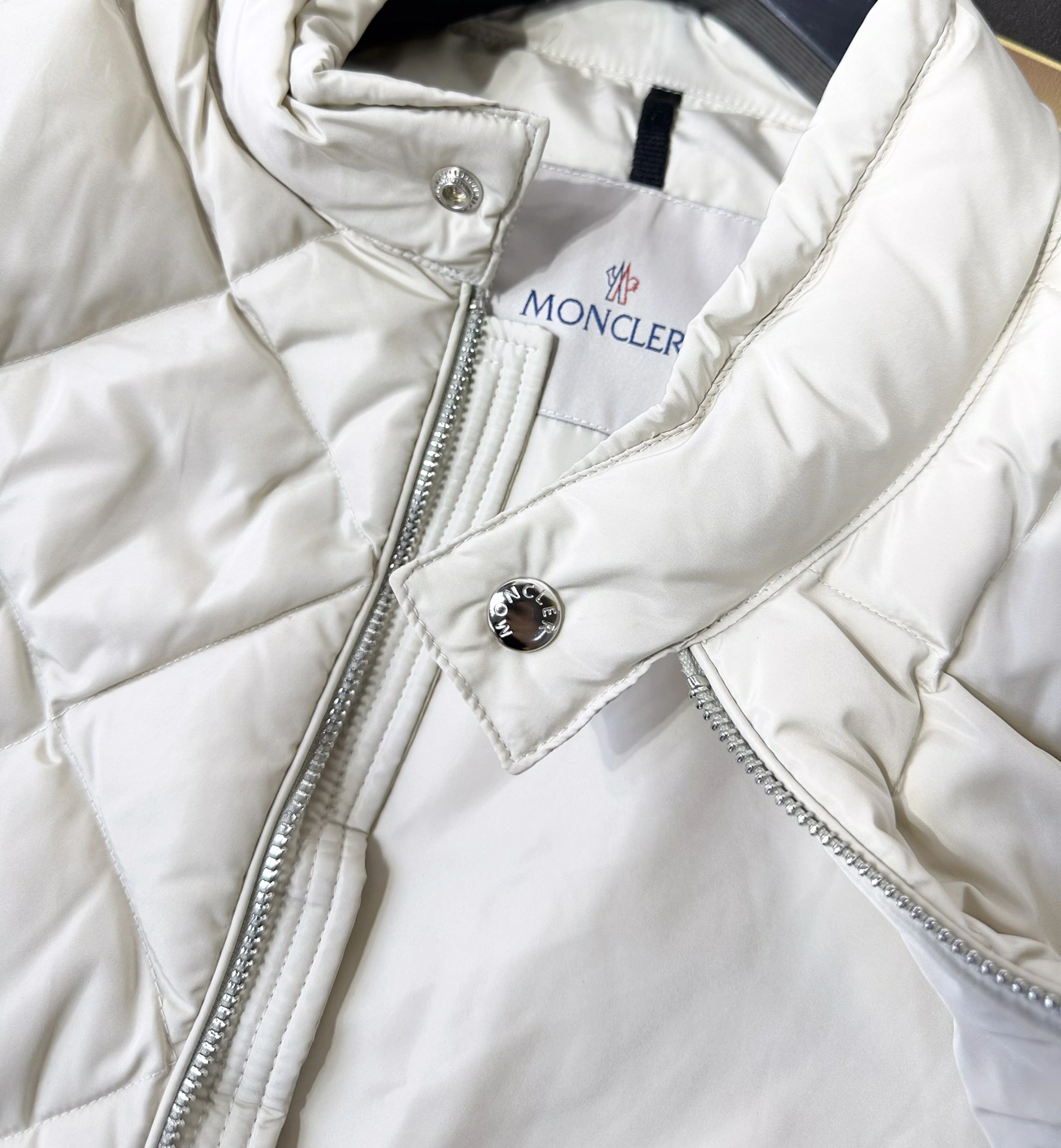 TechFriendly Moncler Down Jackets 145362