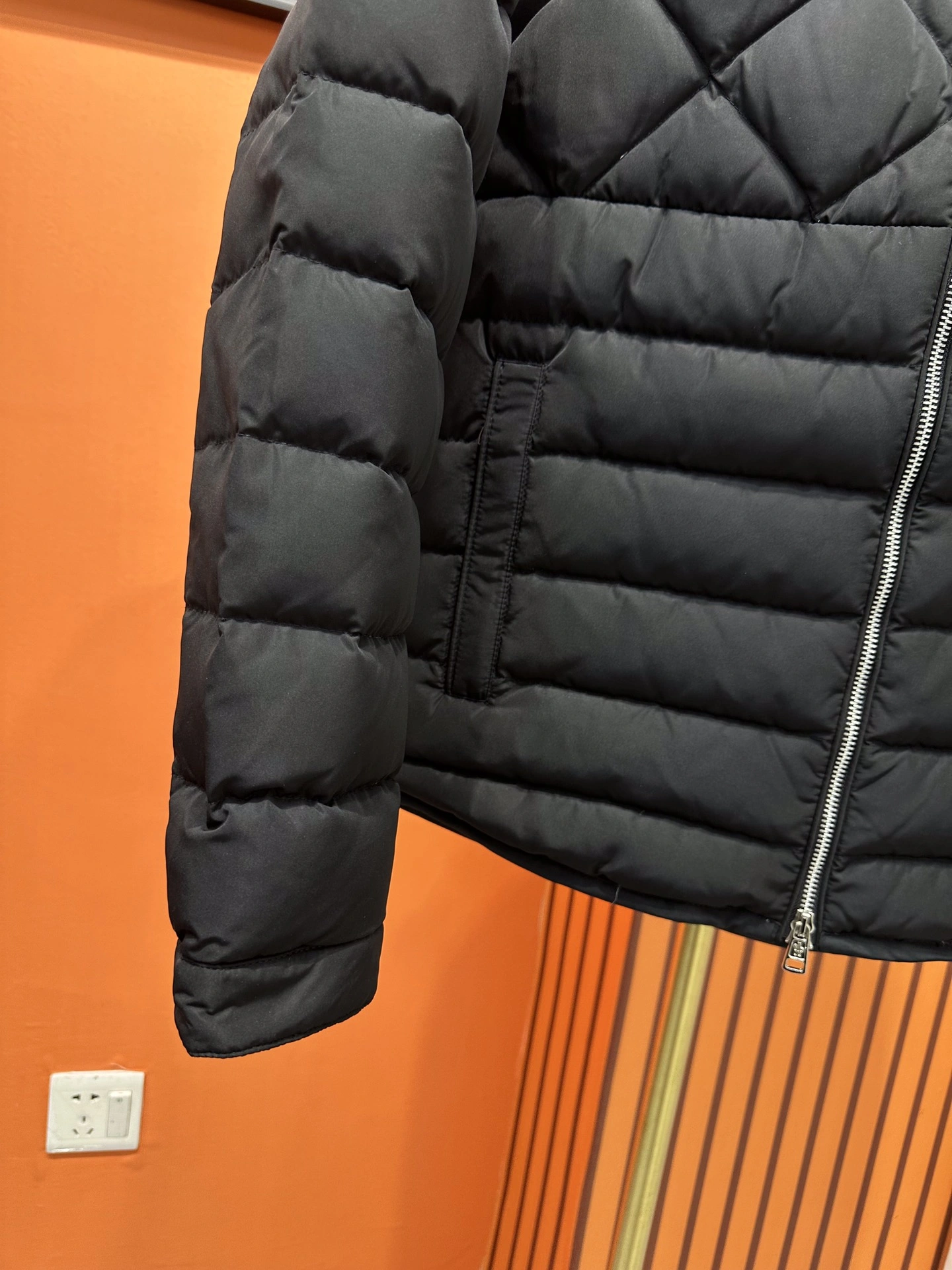 Moncler Down Jackets Flexible 145372