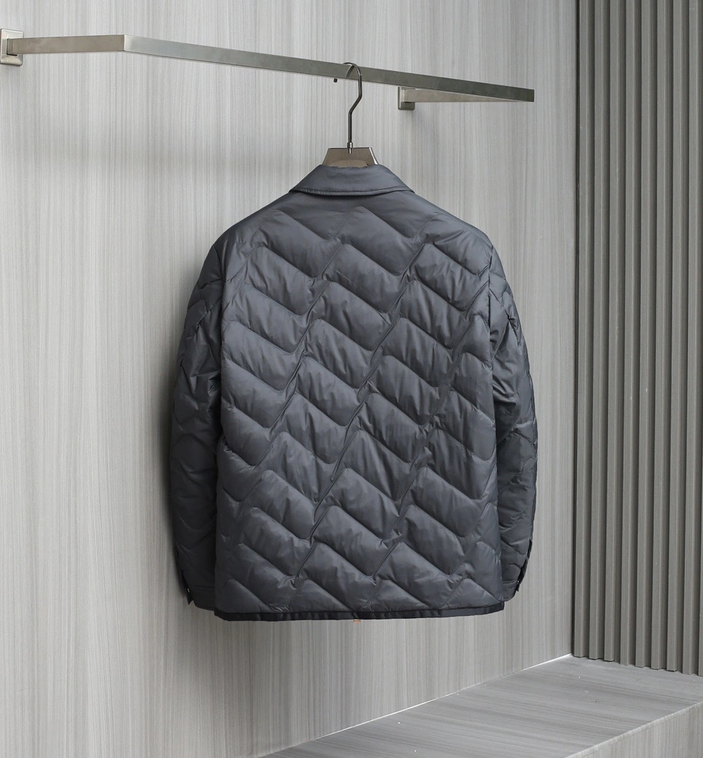 Moncler Down Jackets TimelessDesign 145355