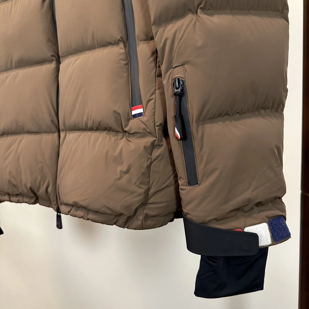 Moncler Down Jackets Neat 145361