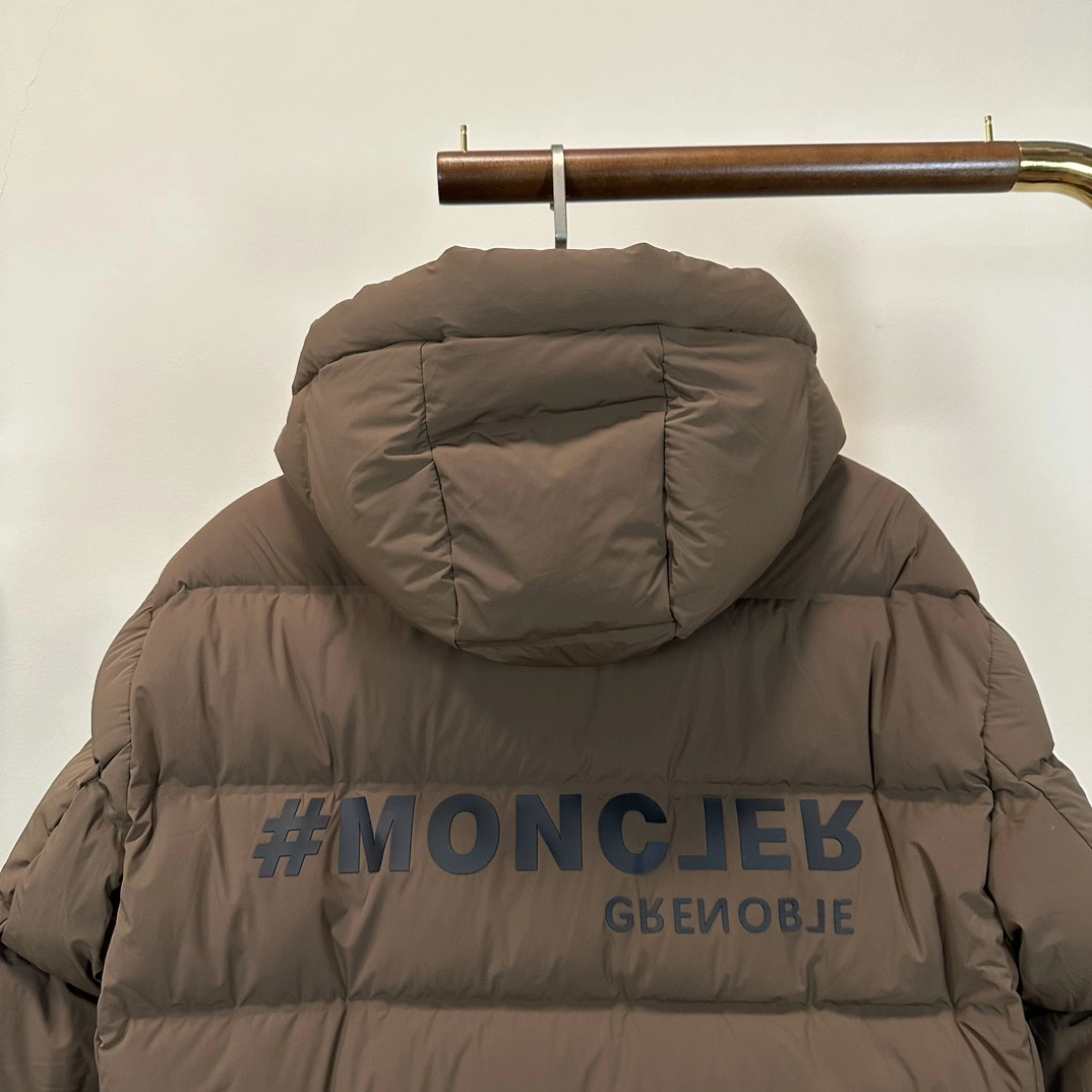 Moncler Down Jackets Neat 145361