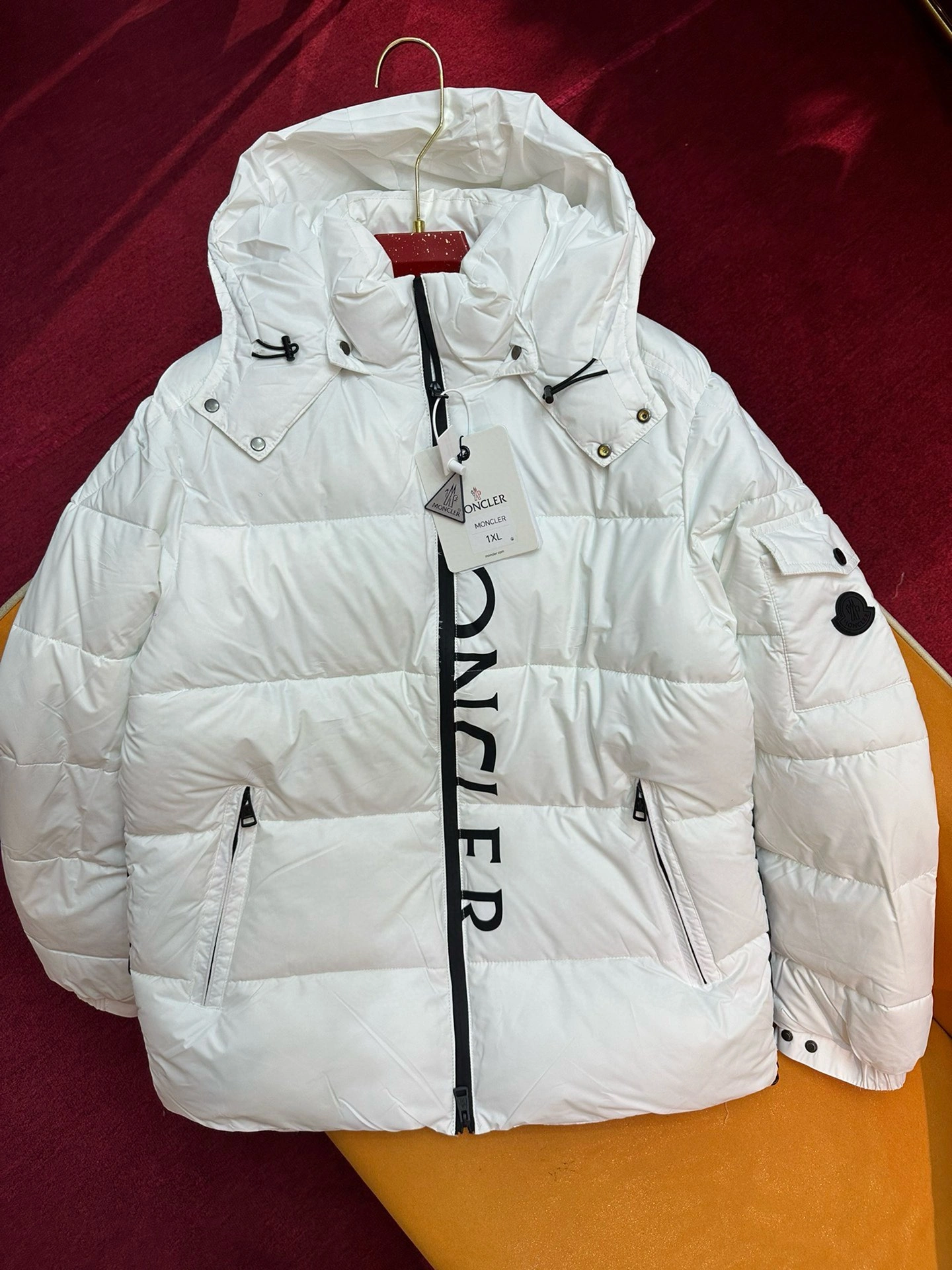 Sophisticated Moncler Down Jackets 145364