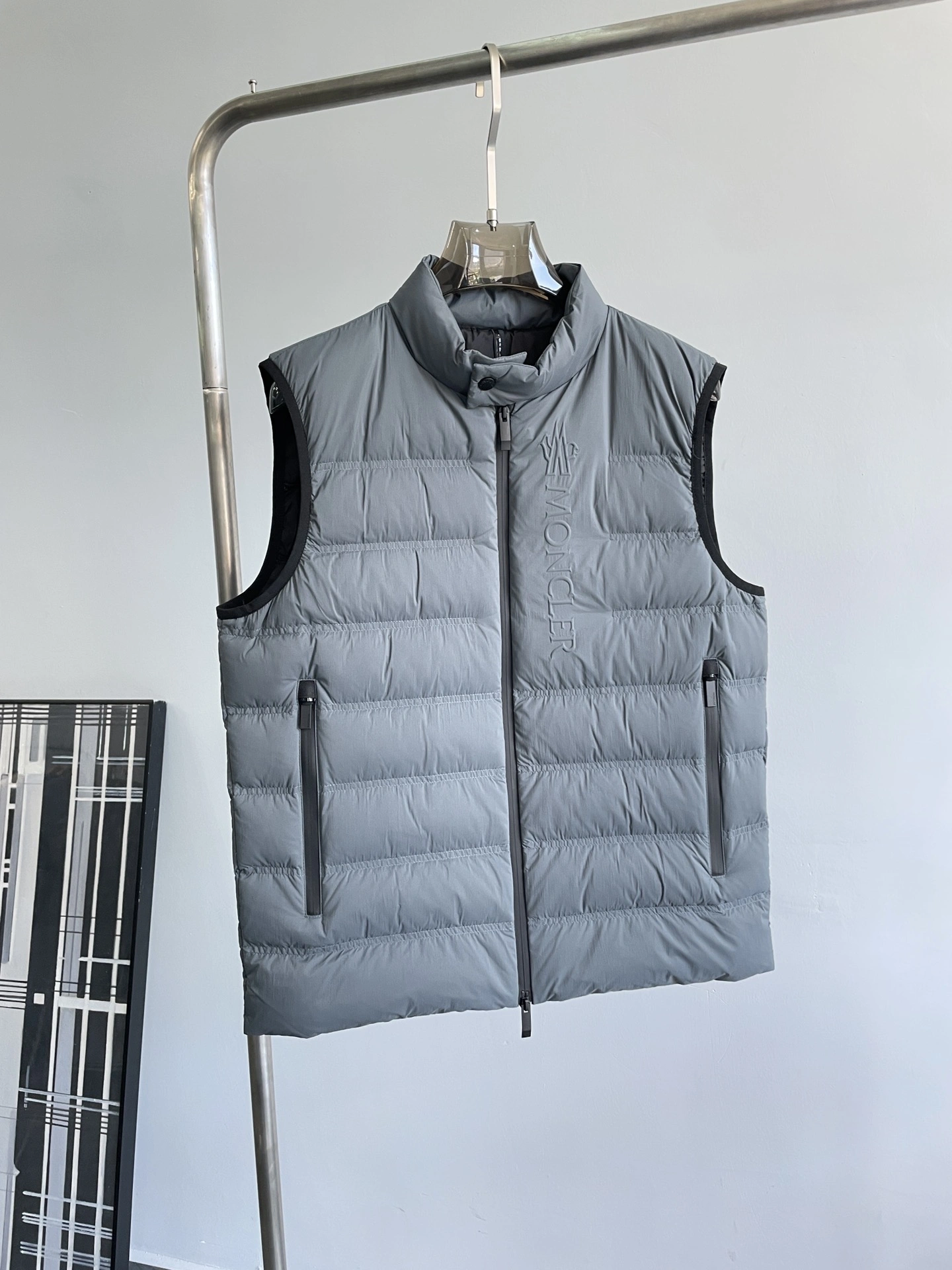 Moncler Down Jackets Minimalist 145359