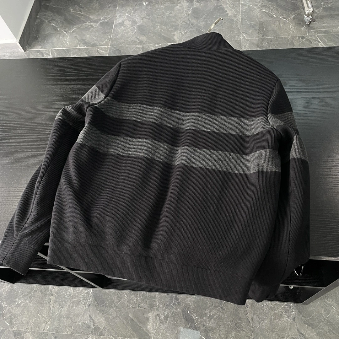 Neat Moncler Down Jackets 145370