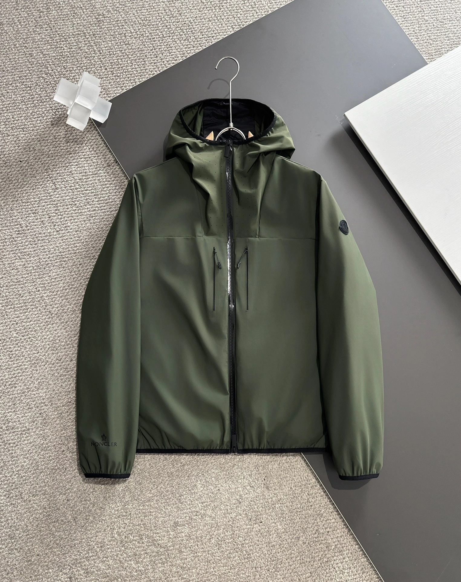 Fashionable Moncler Down Jackets 145352