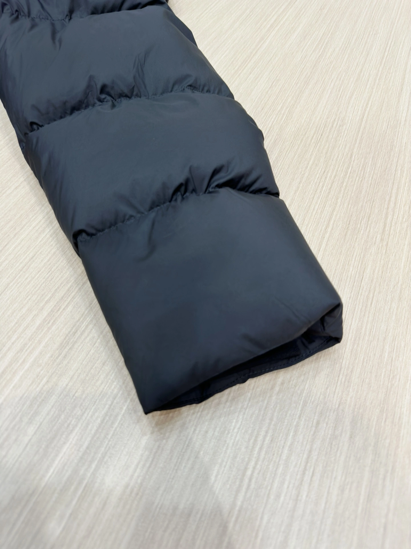 Lightweight Moncler Down Jackets 145350