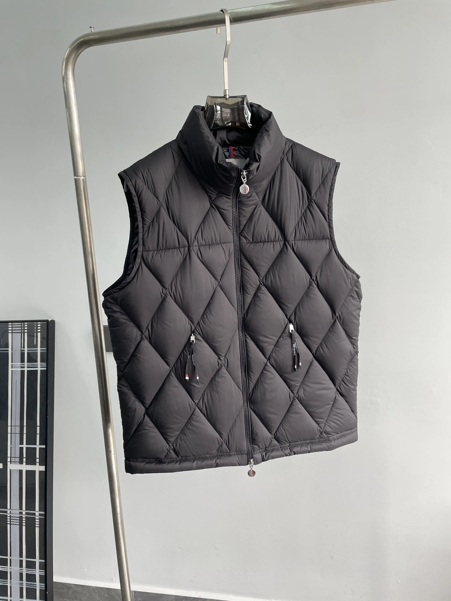 FlexibleFit Moncler Down Jackets 145363