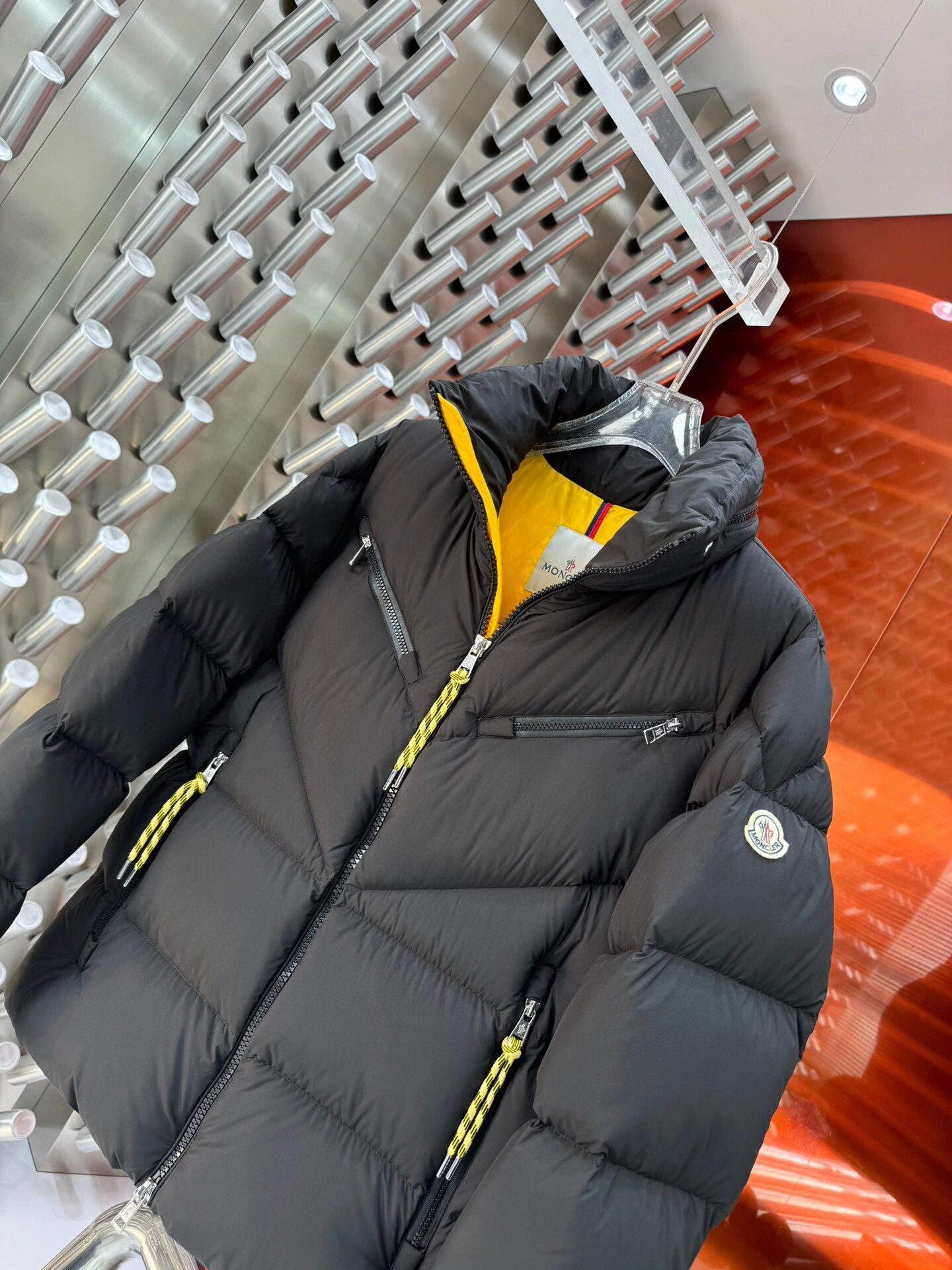 Durable Moncler Down Jackets 145365
