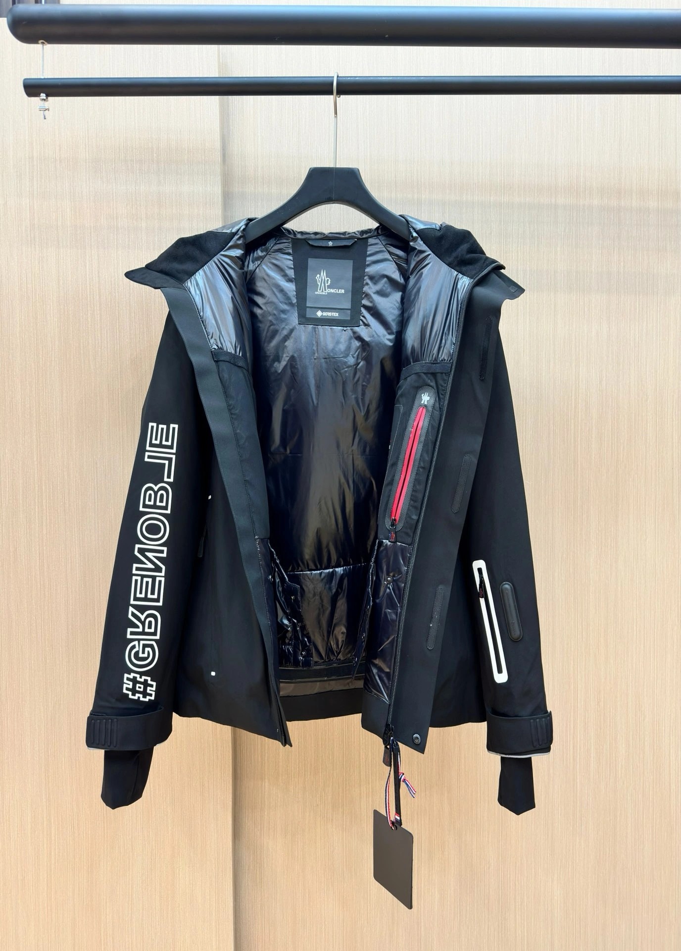 Sustainable Moncler Down Jackets 145348