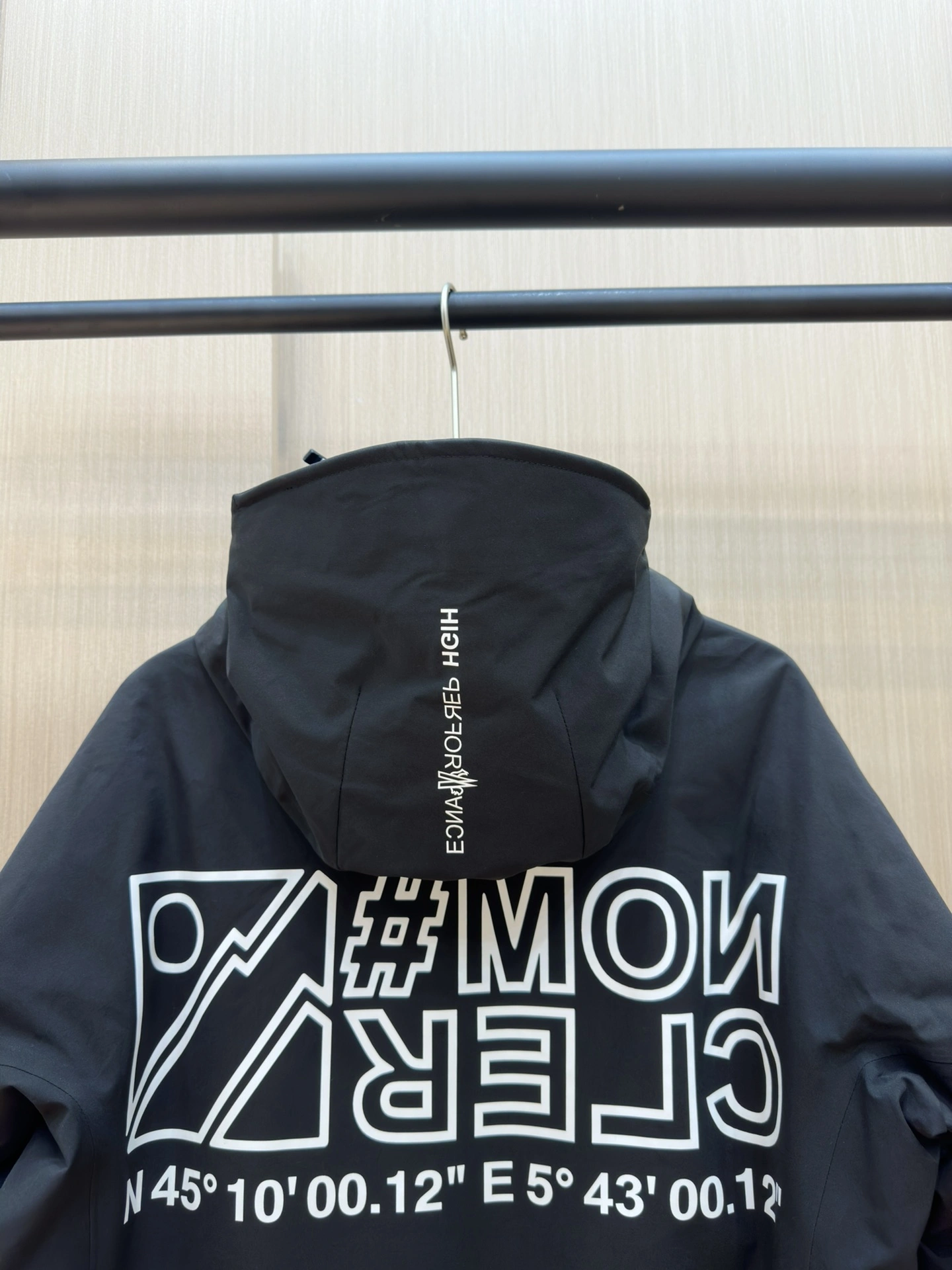 Sustainable Moncler Down Jackets 145348