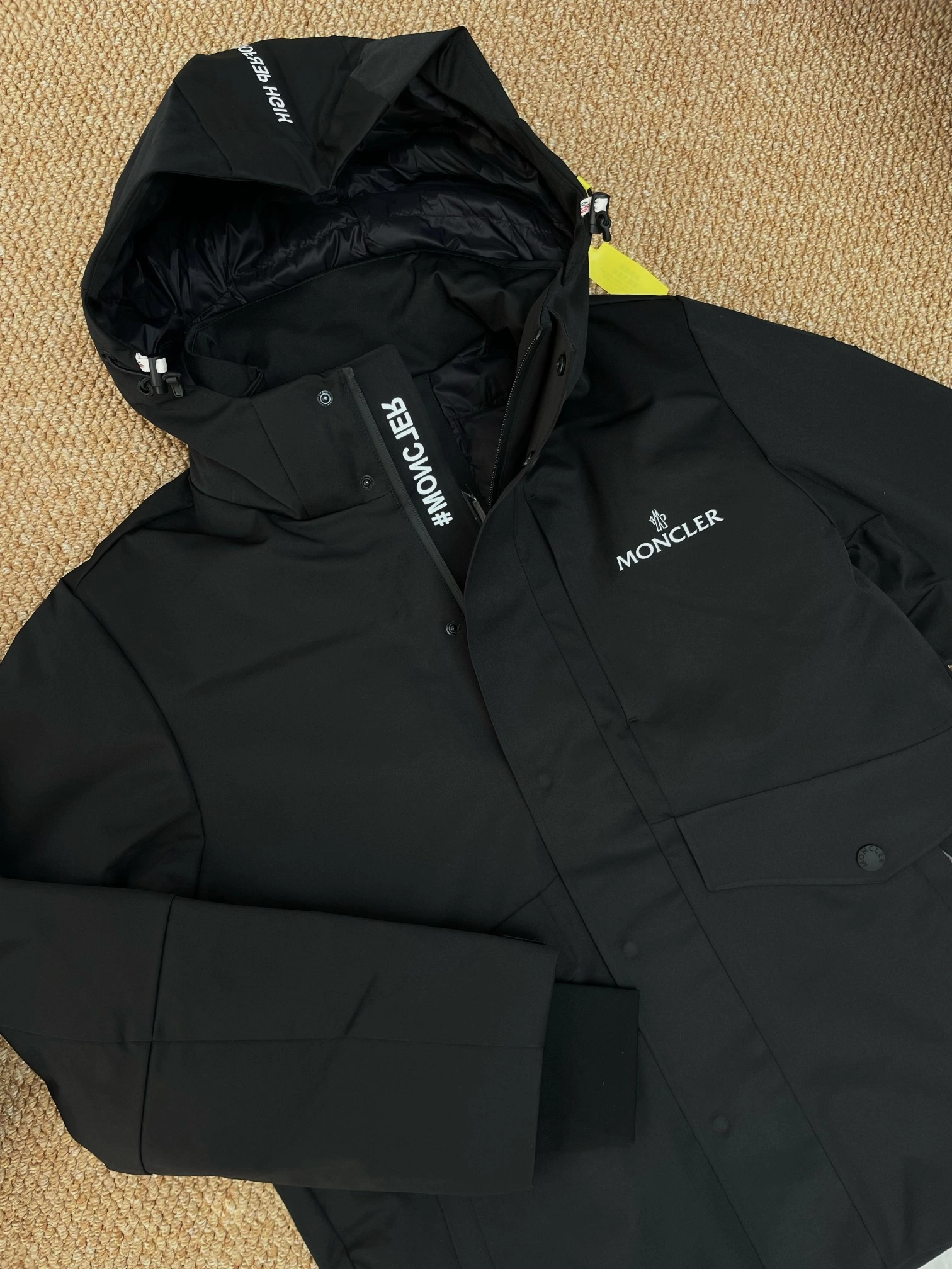 Sophisticated Moncler Down Jackets 145344