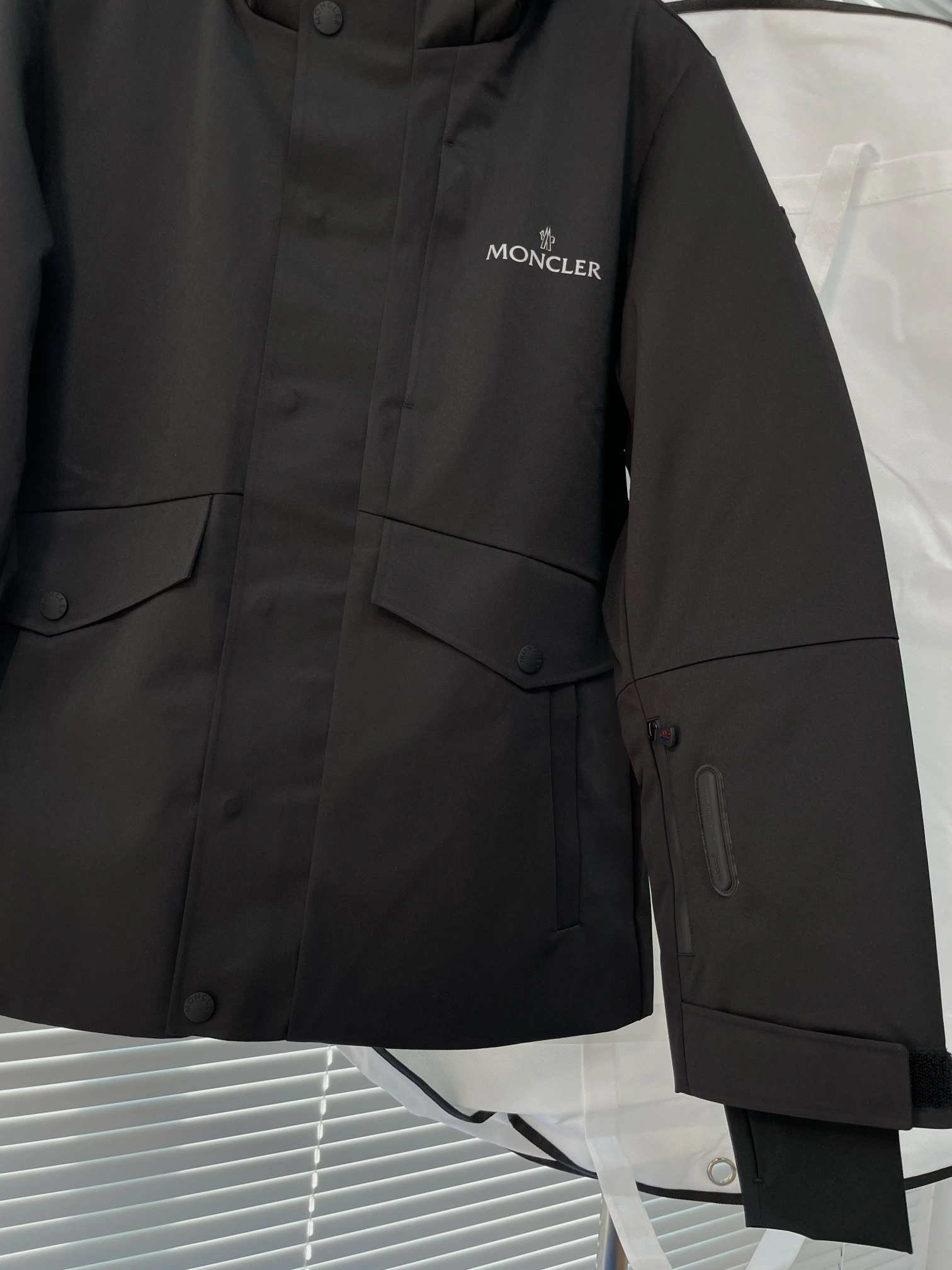 Sophisticated Moncler Down Jackets 145344