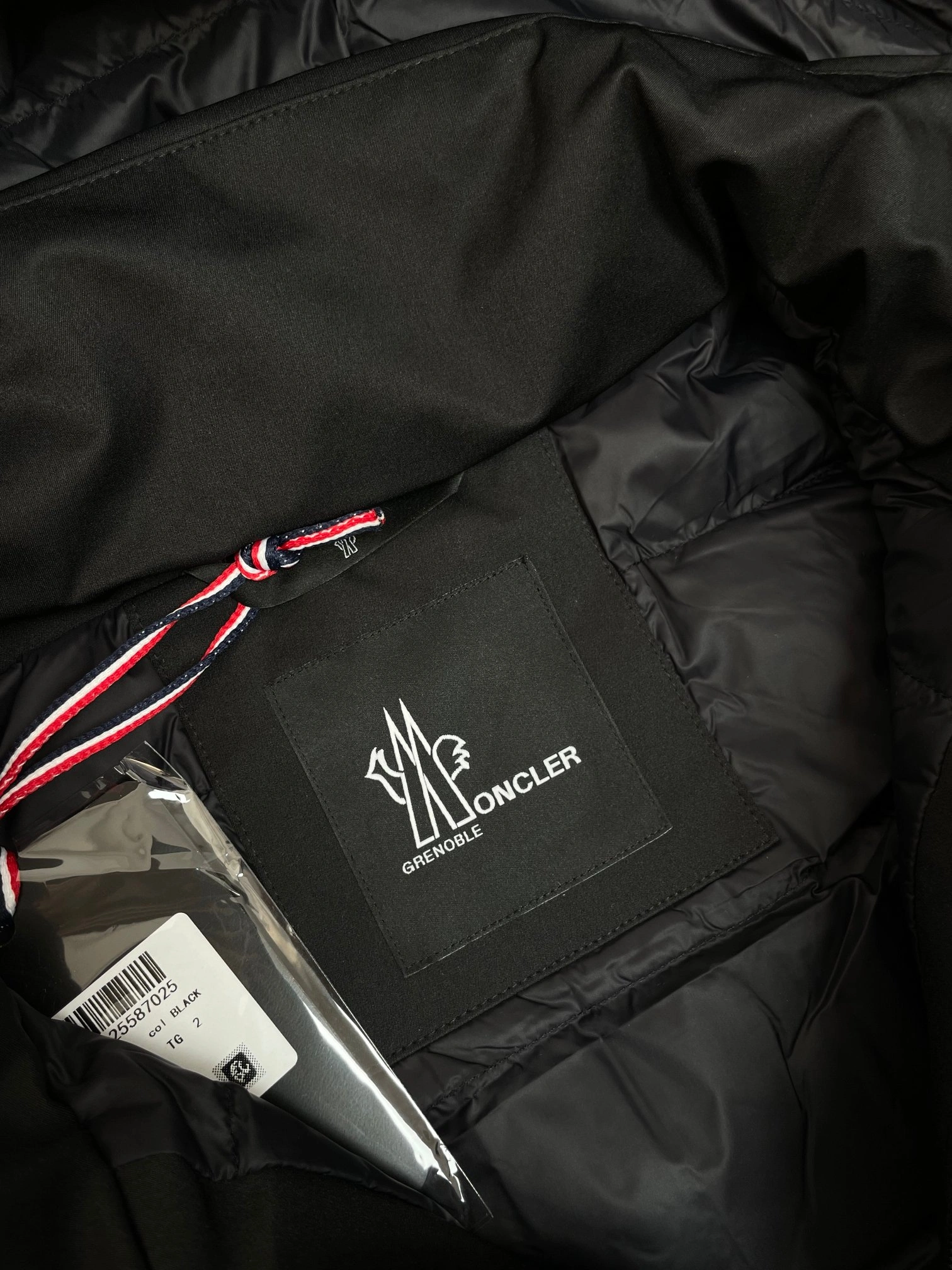 Sophisticated Moncler Down Jackets 145344