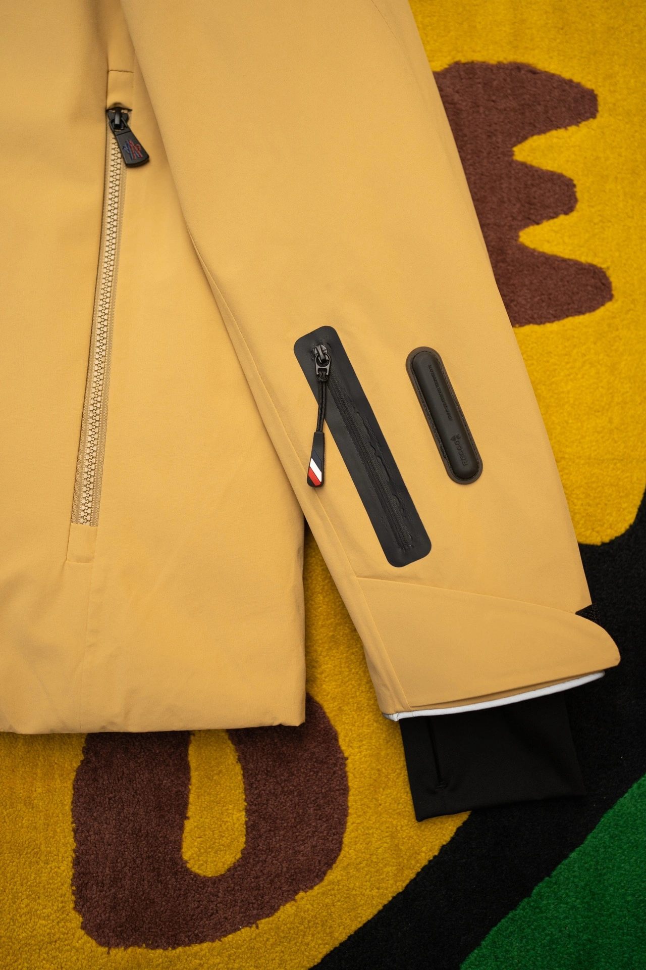 FastDry Moncler Down Jackets 145343