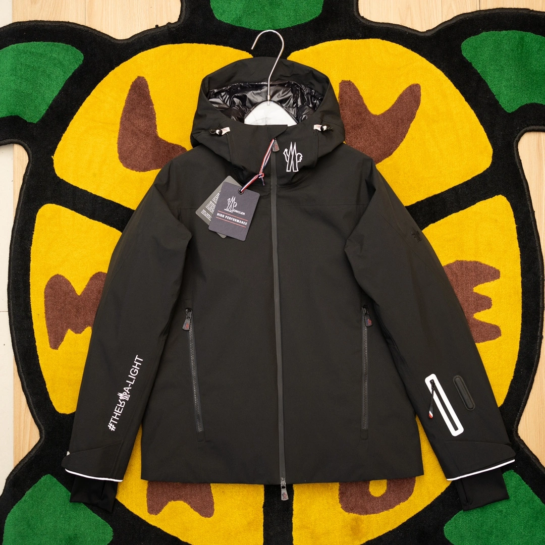 Moncler Down Jackets Refined 145345