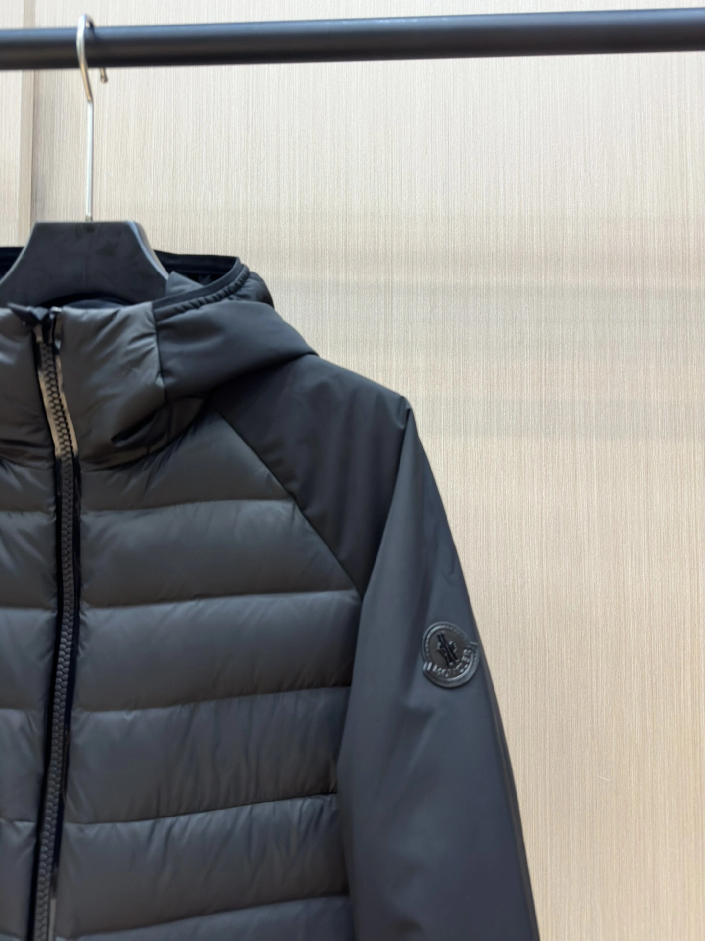 Moncler Down Jackets Durable 145340