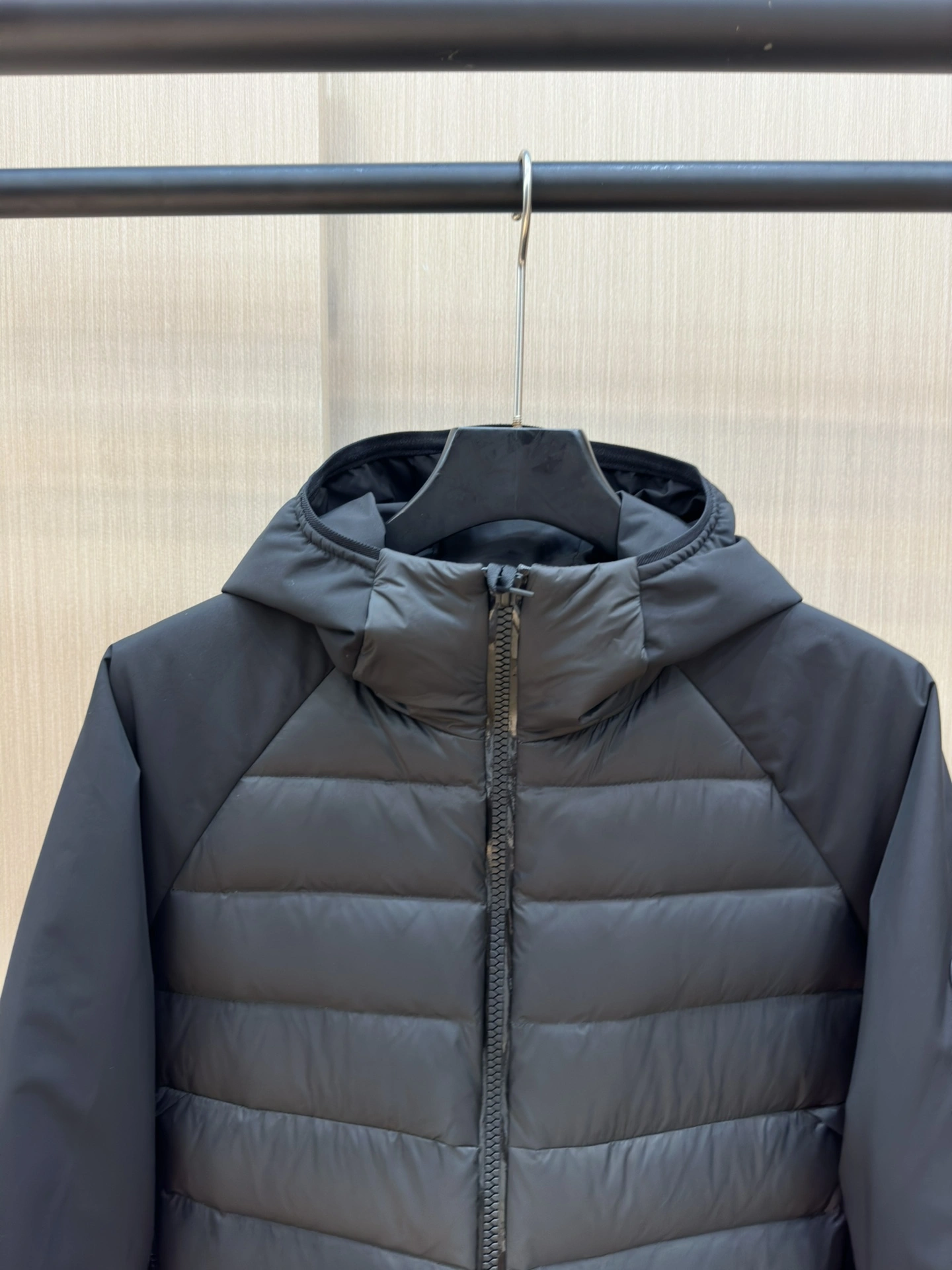 Moncler Down Jackets Durable 145340