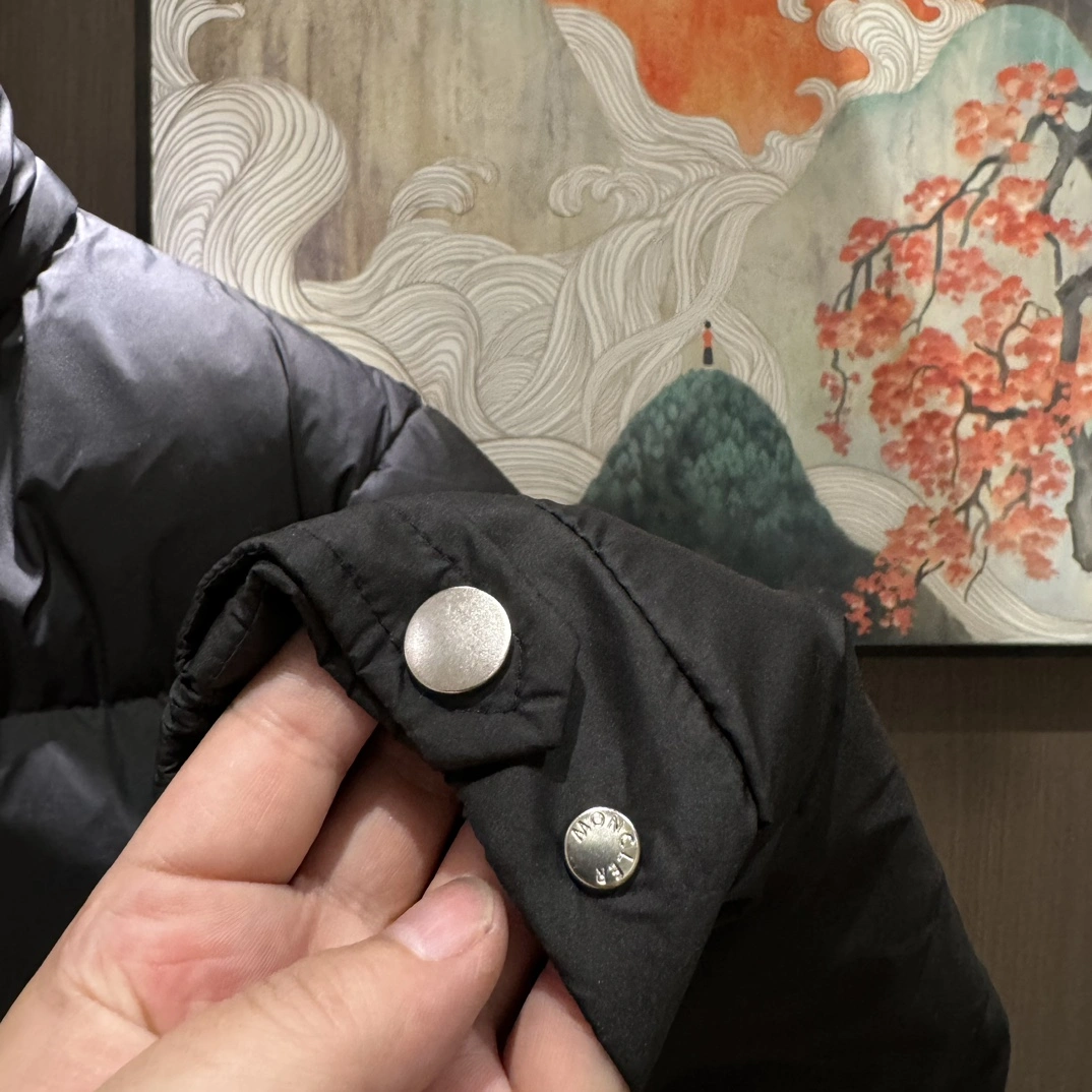 Moncler Down Jackets ZipUp 145342