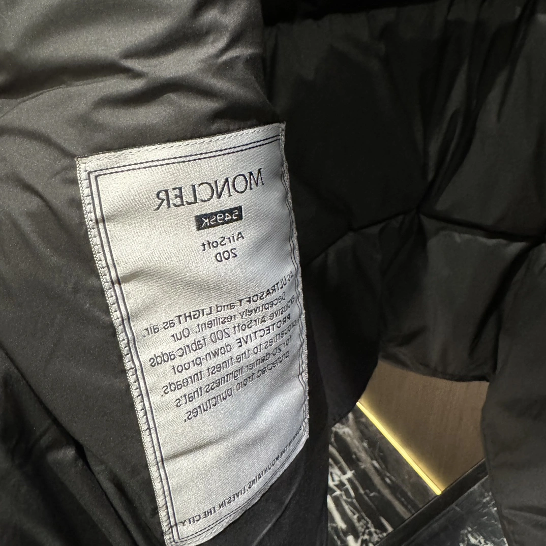 Moncler Down Jackets ZipUp 145342
