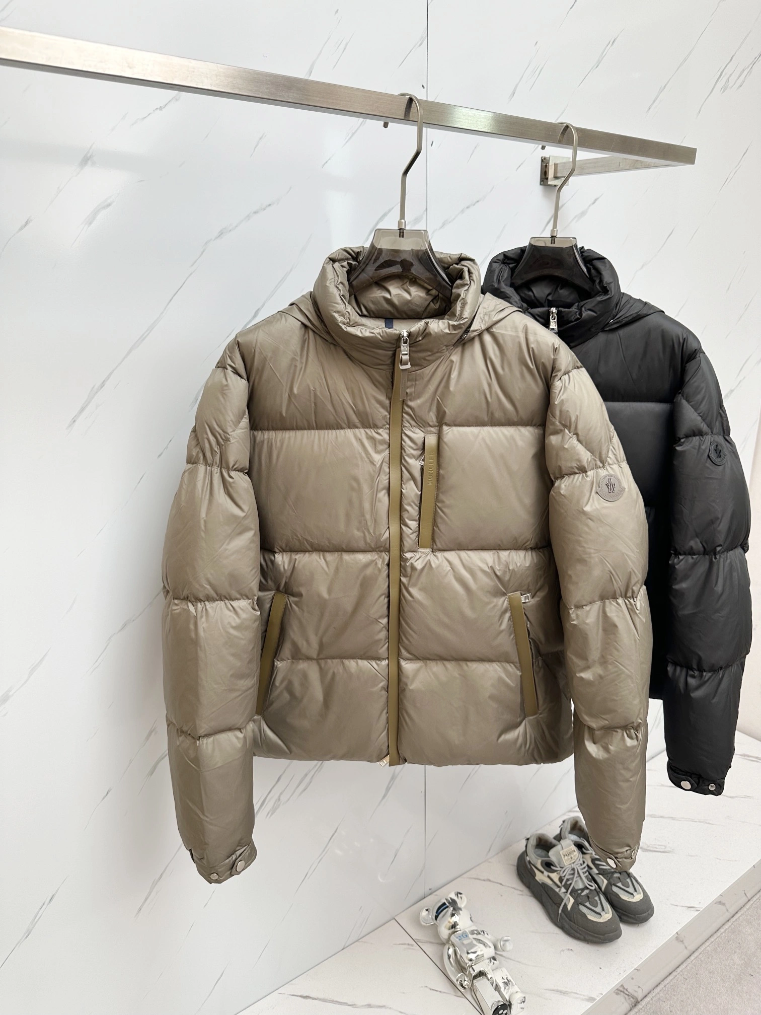 SunProtective Moncler Down Jackets 145326