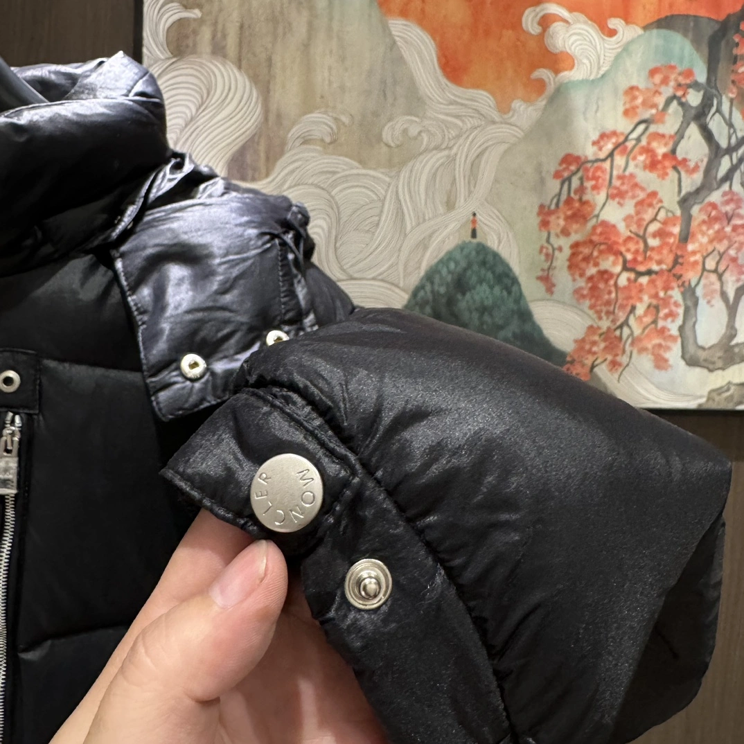 Refined Moncler Down Jackets 145339
