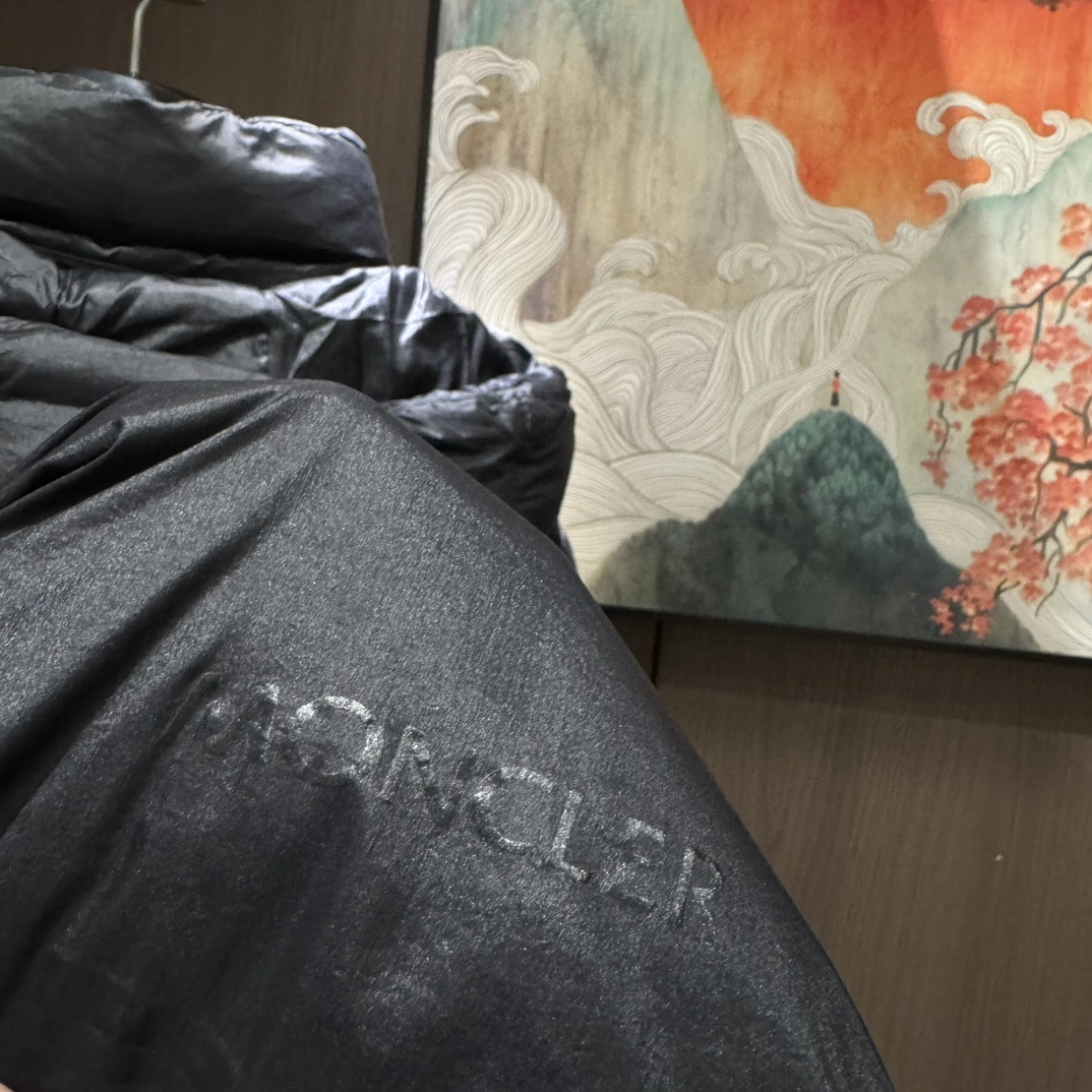 Refined Moncler Down Jackets 145339