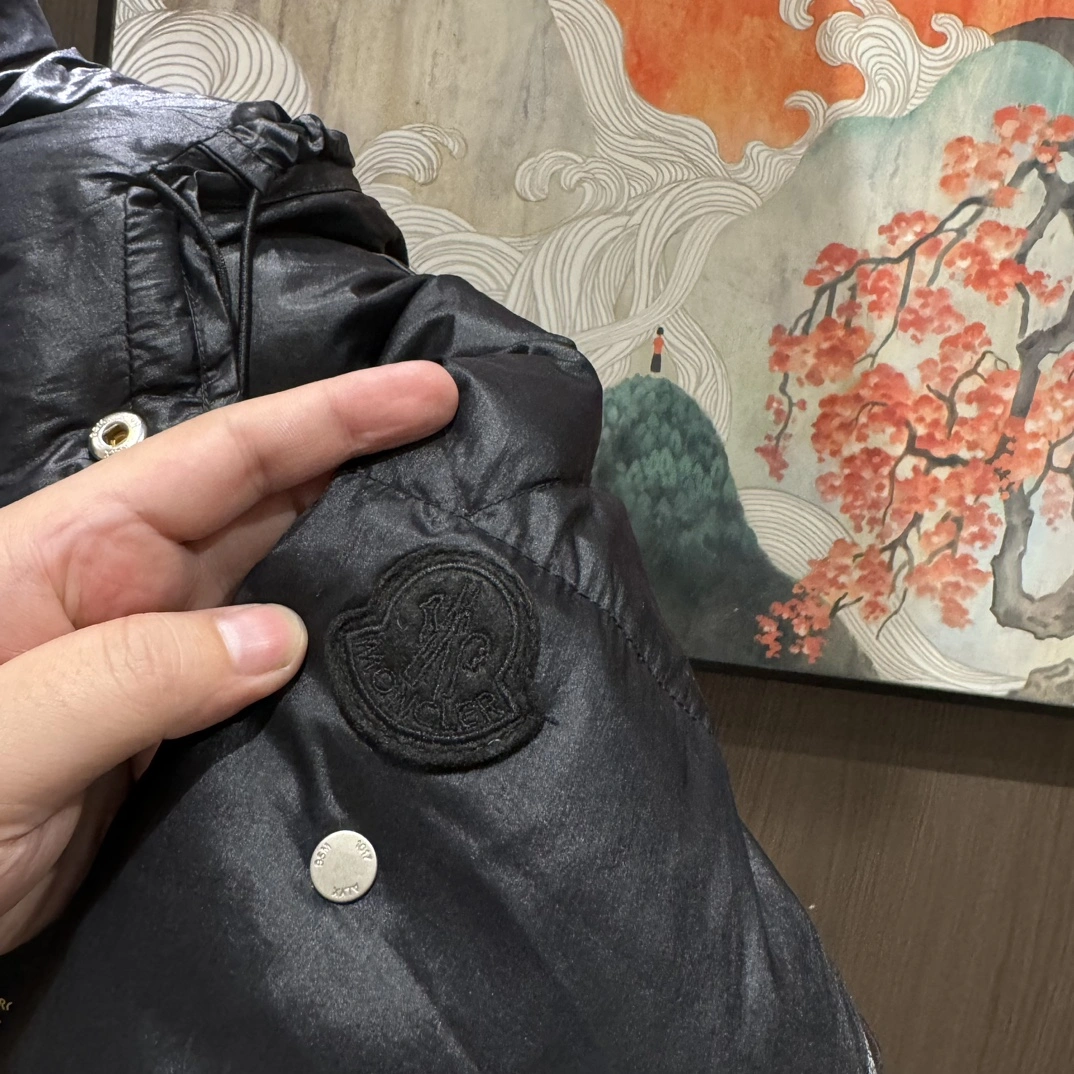 Refined Moncler Down Jackets 145339