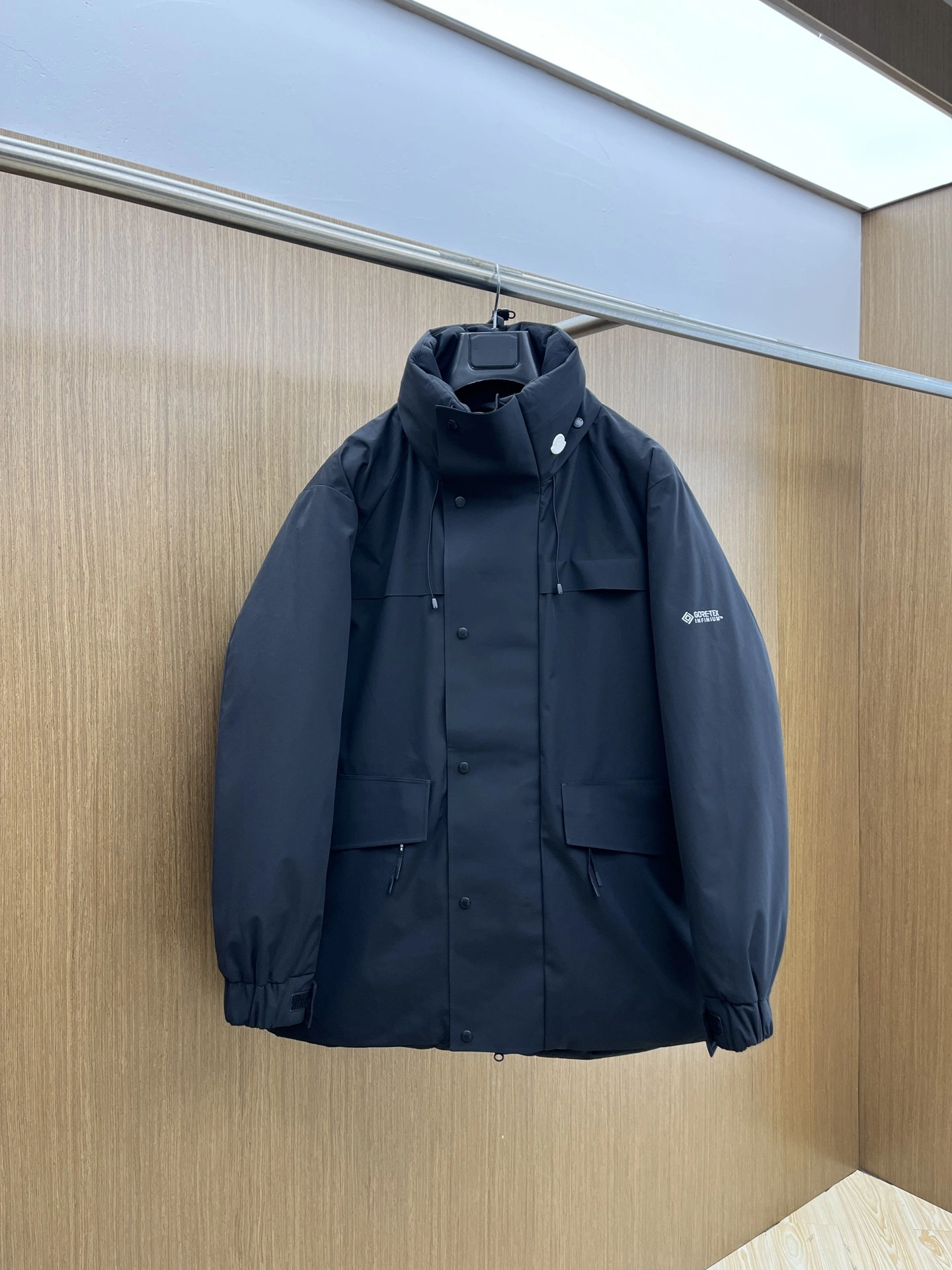 Stylish Moncler Down Jackets 145329