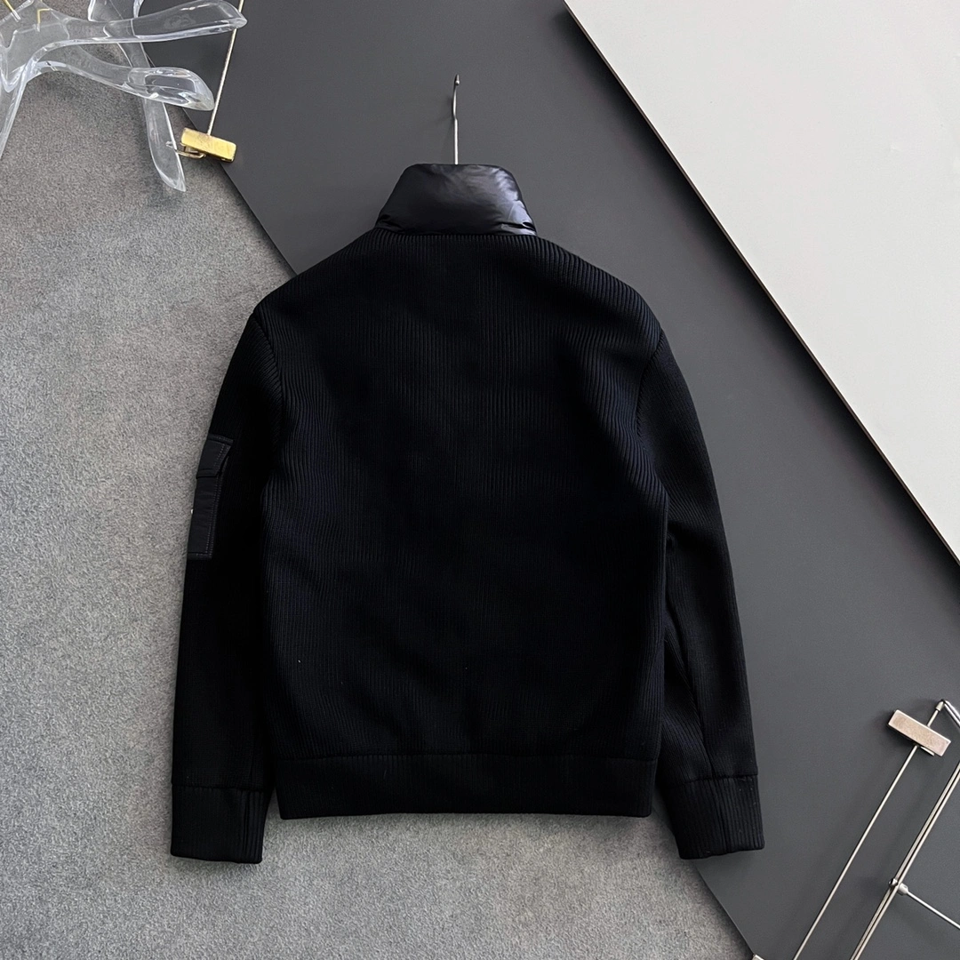 Casual Moncler Down Jackets 145334