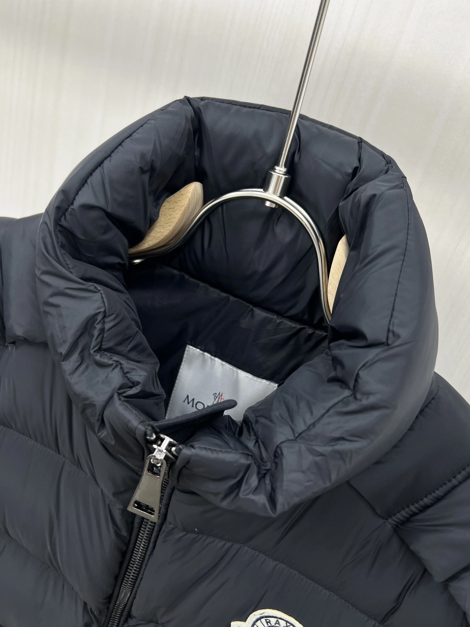 Tailored Moncler Down Jackets 145313