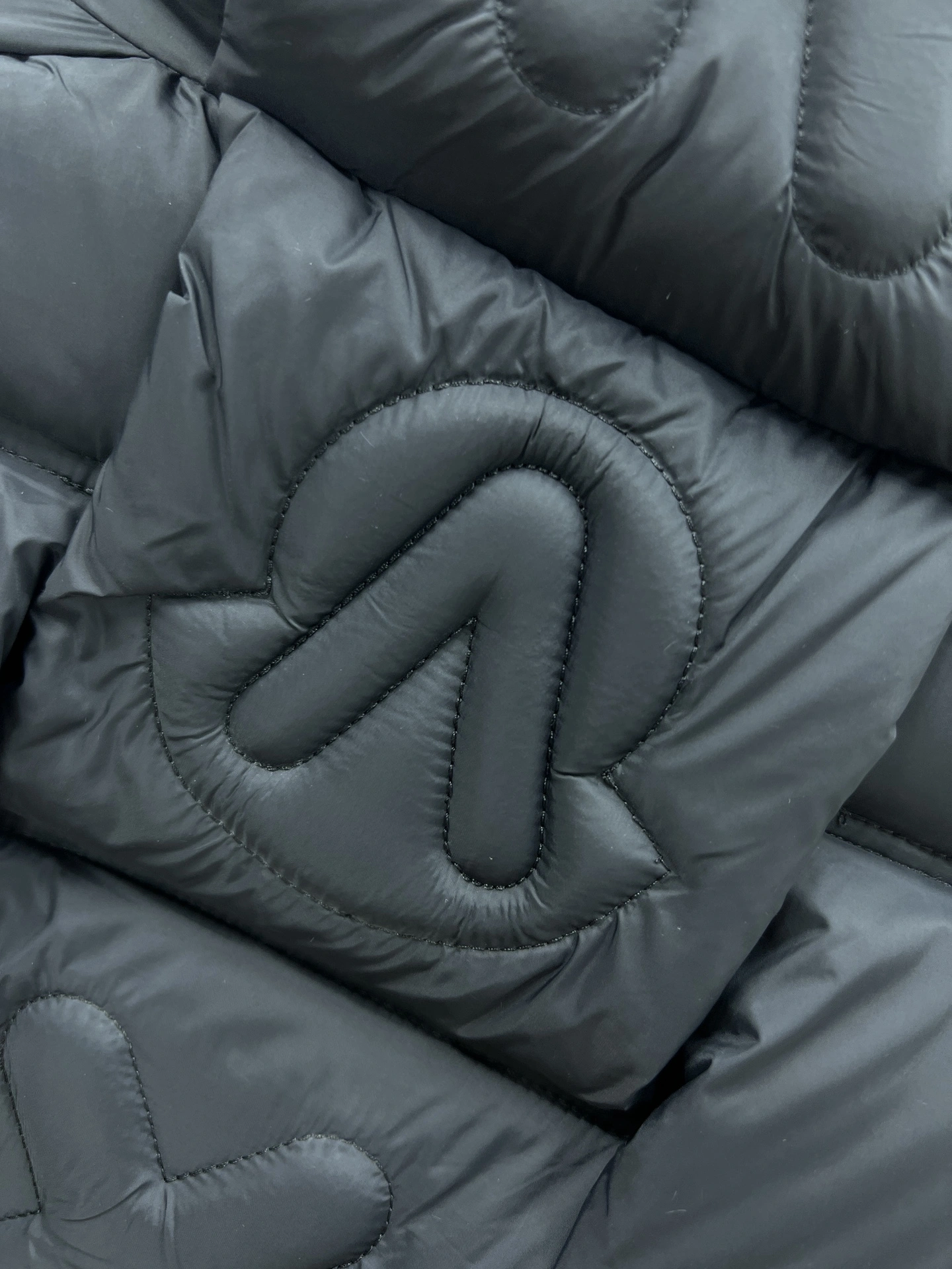 Tailored Moncler Down Jackets 145313