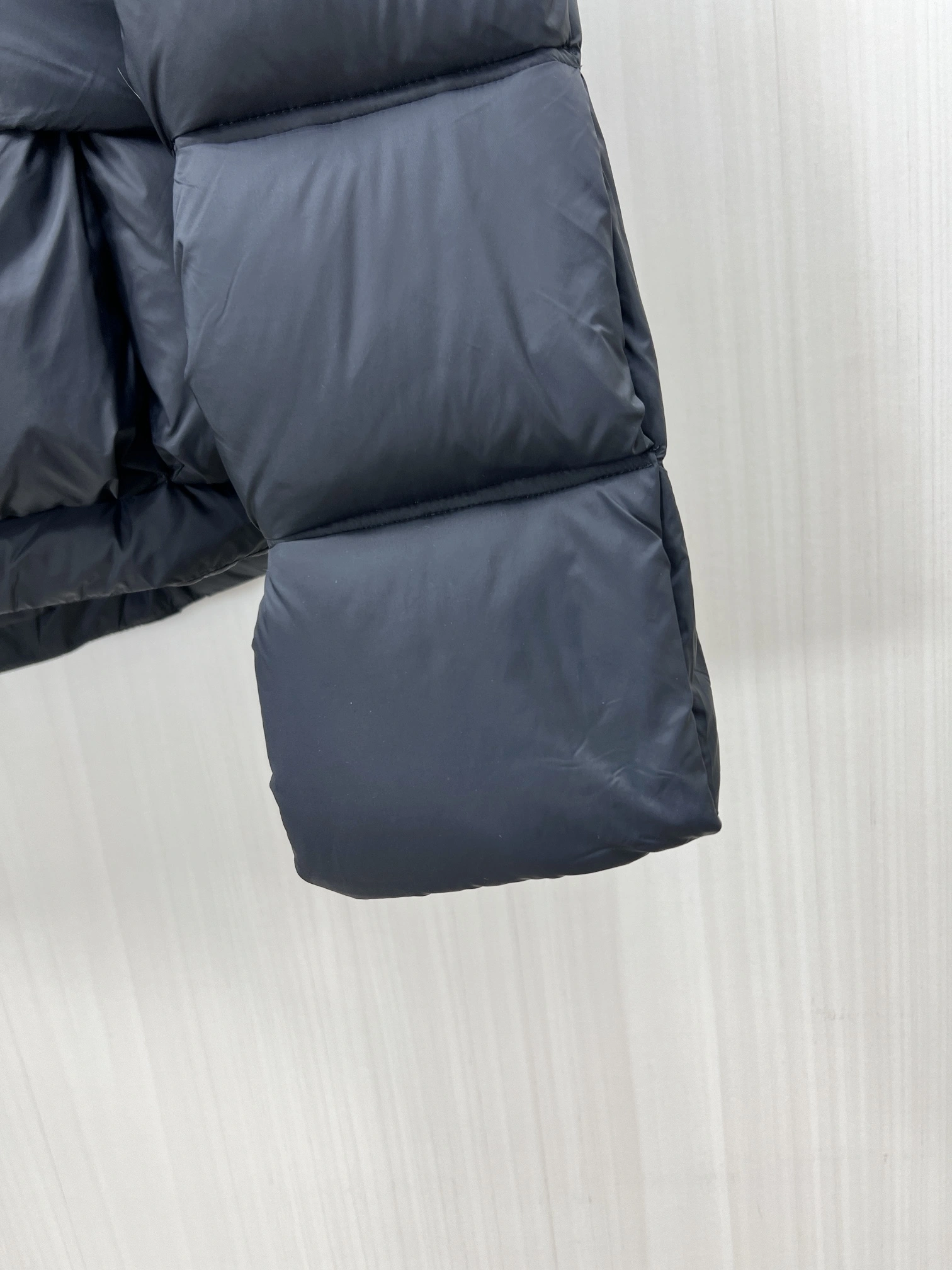 Tailored Moncler Down Jackets 145313