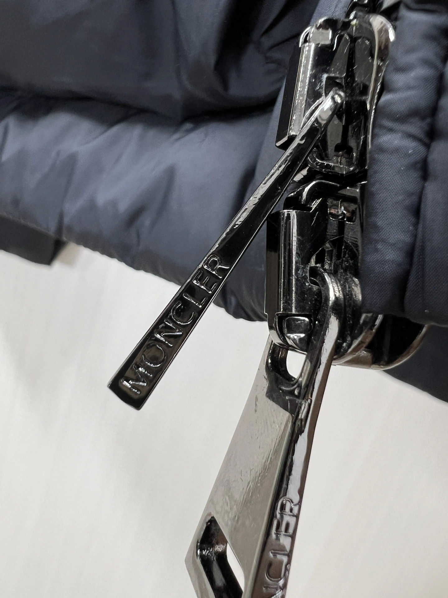 Tailored Moncler Down Jackets 145313