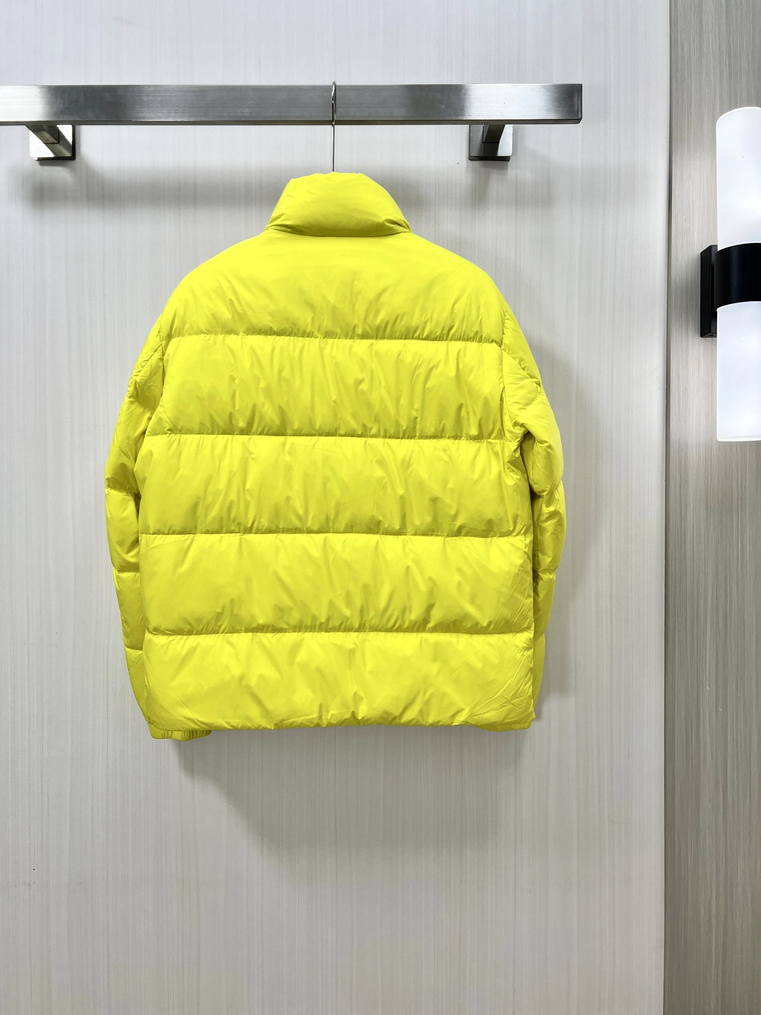 FashionForward Moncler Down Jackets 145312