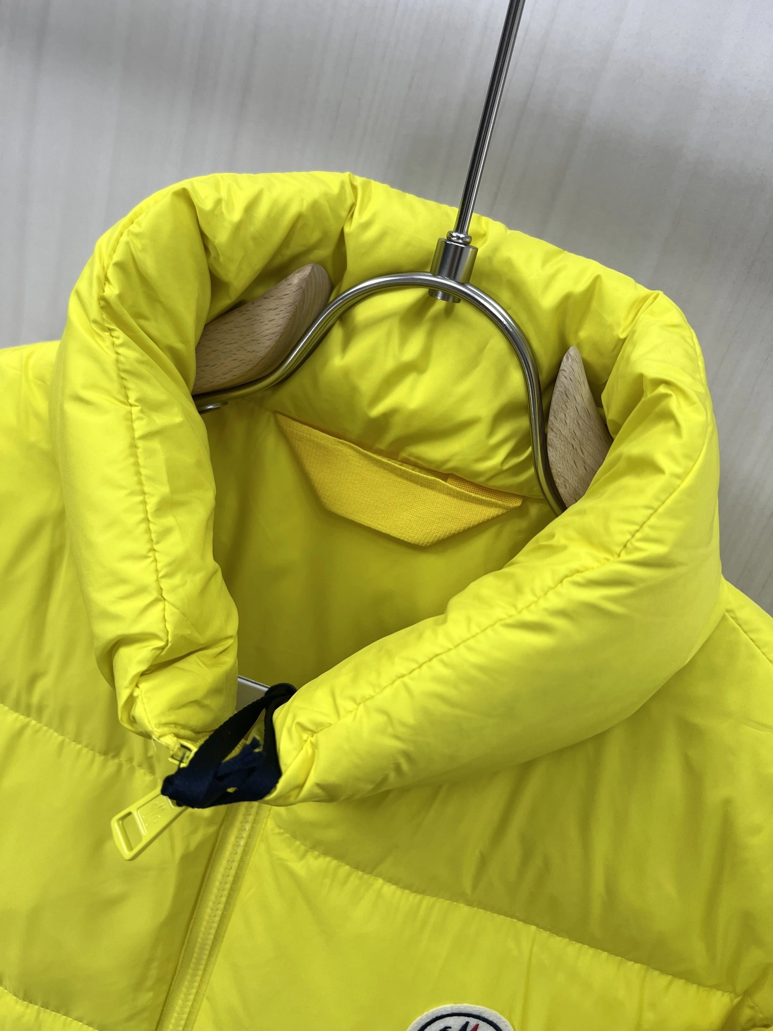 FashionForward Moncler Down Jackets 145312