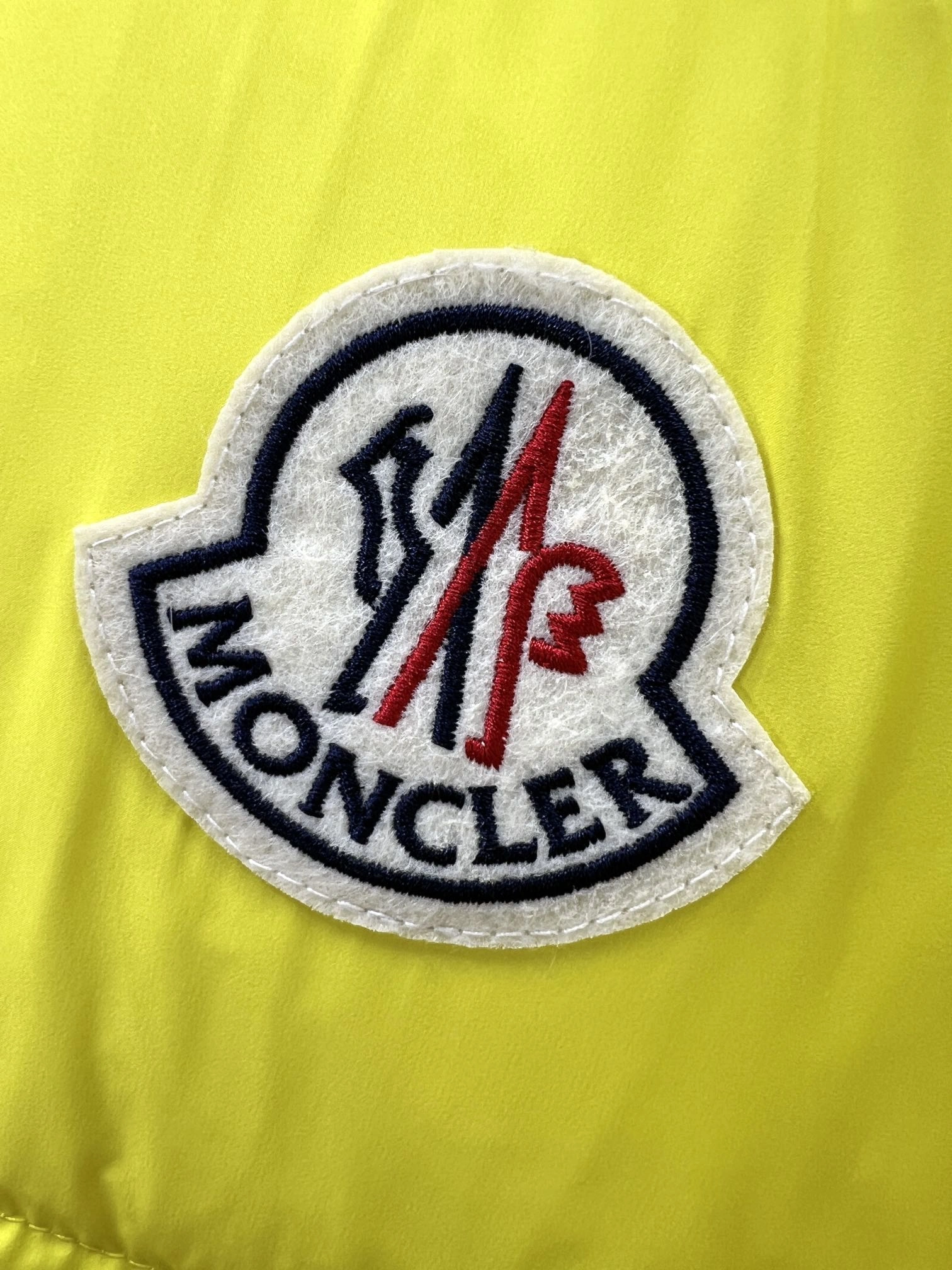 FashionForward Moncler Down Jackets 145312