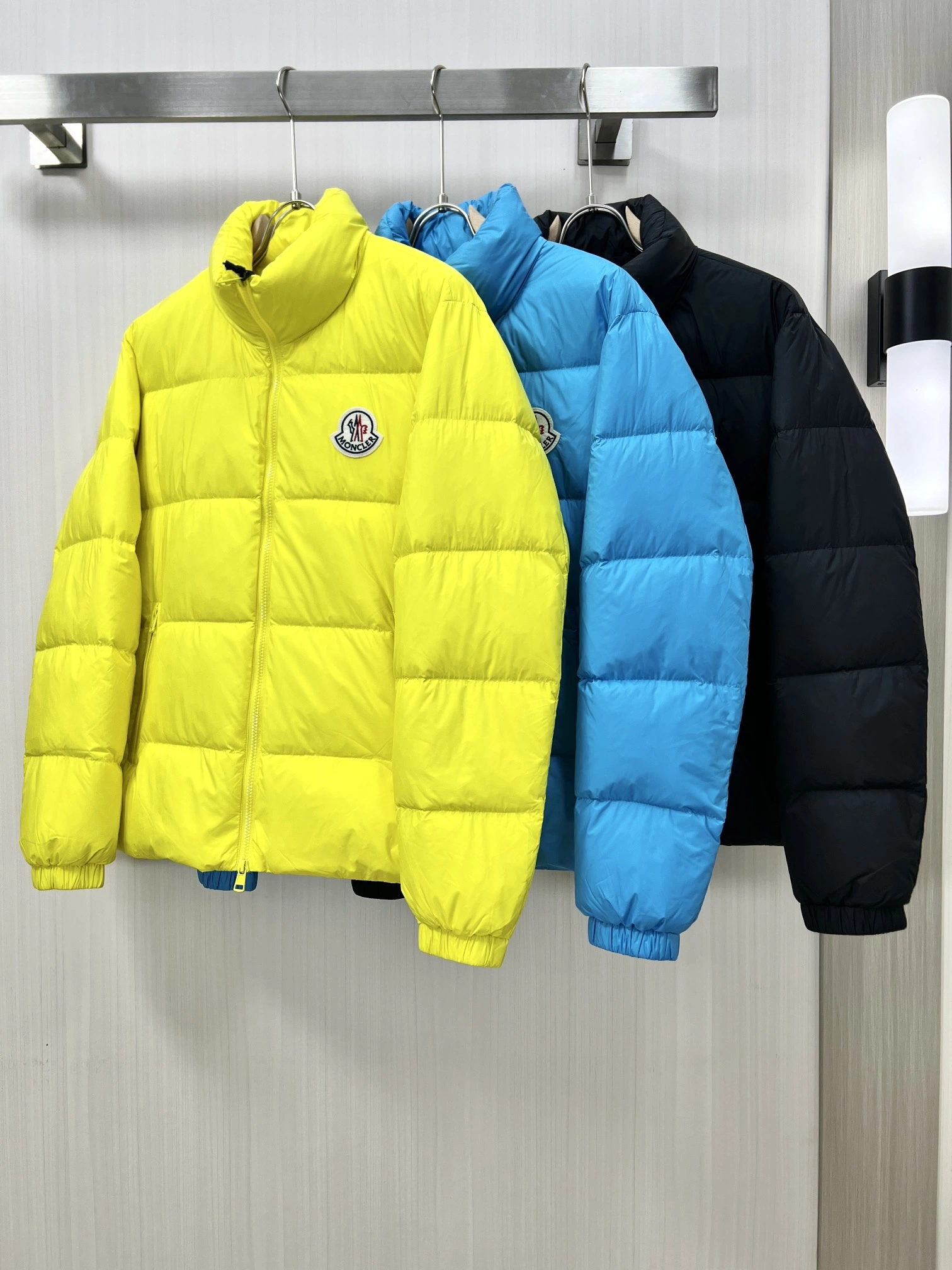 FashionForward Moncler Down Jackets 145312