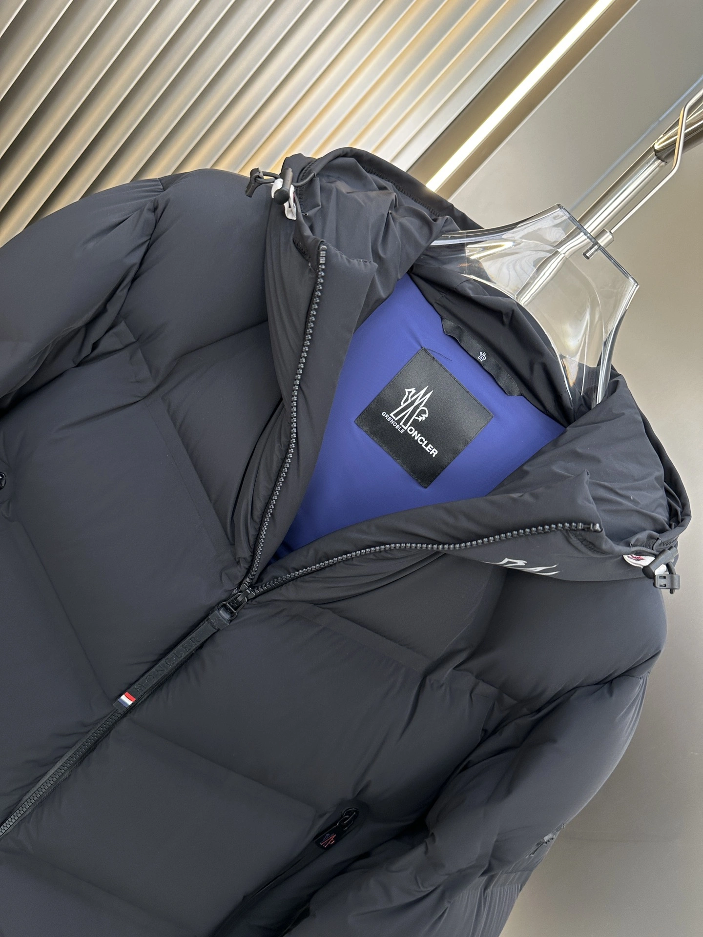 Moncler Down Jackets Compact 145317