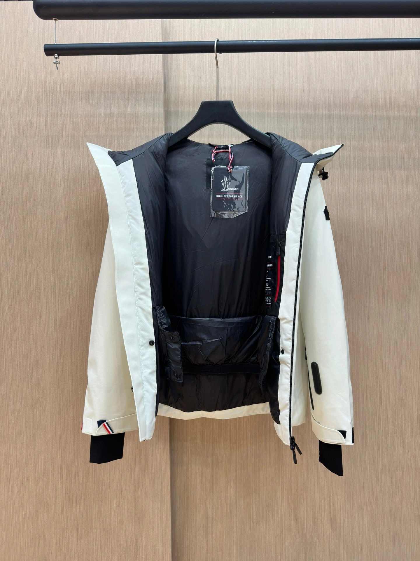 Moncler Down Jackets TechFriendly 145308