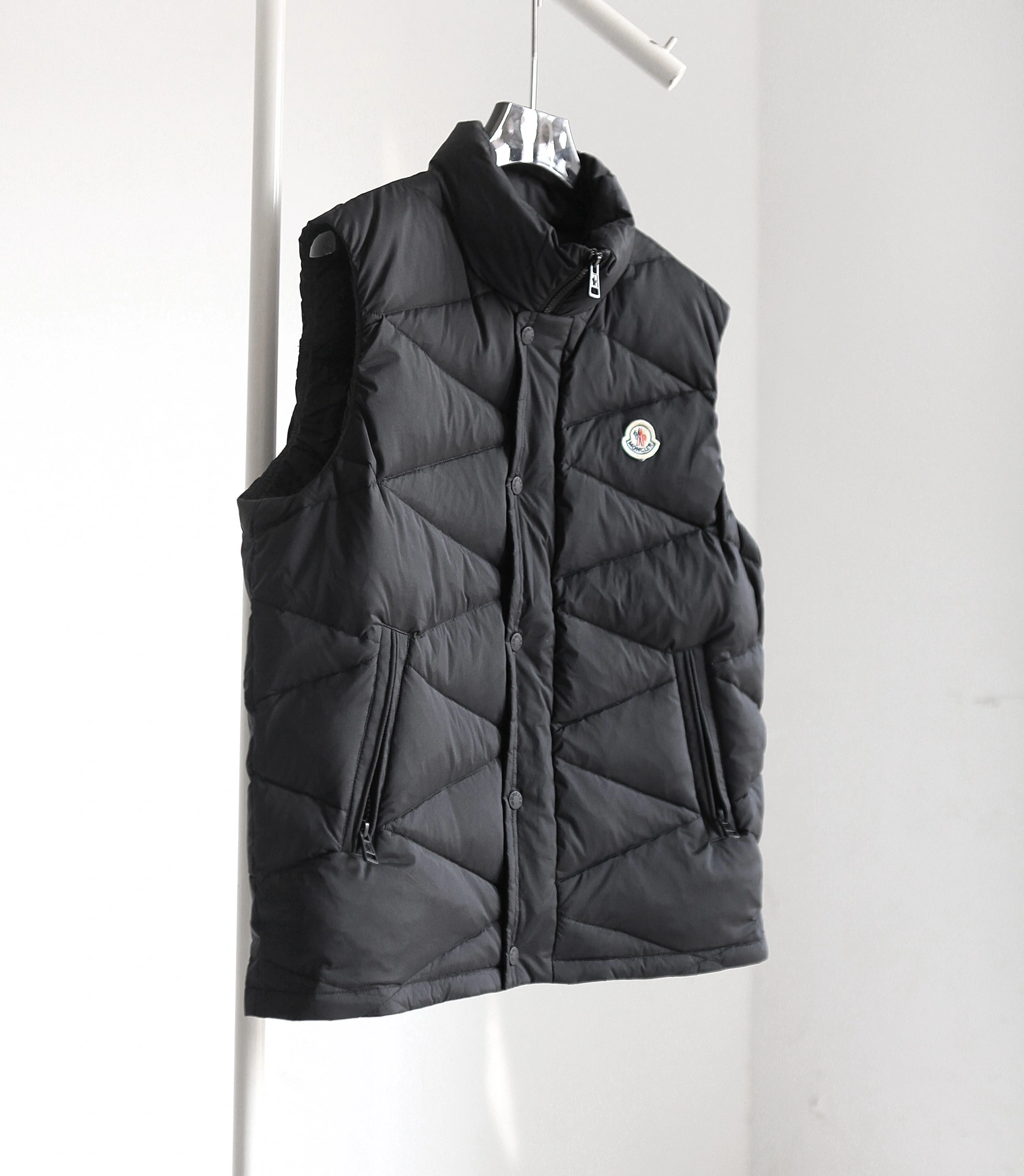 Moncler Down Jackets Stylish 145307