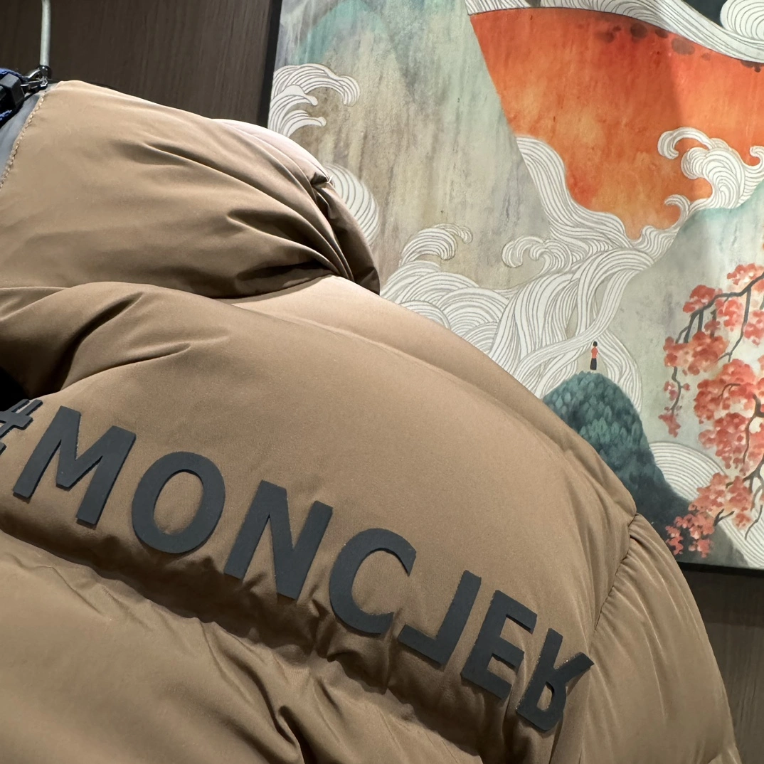 Breathable Moncler Down Jackets 145304