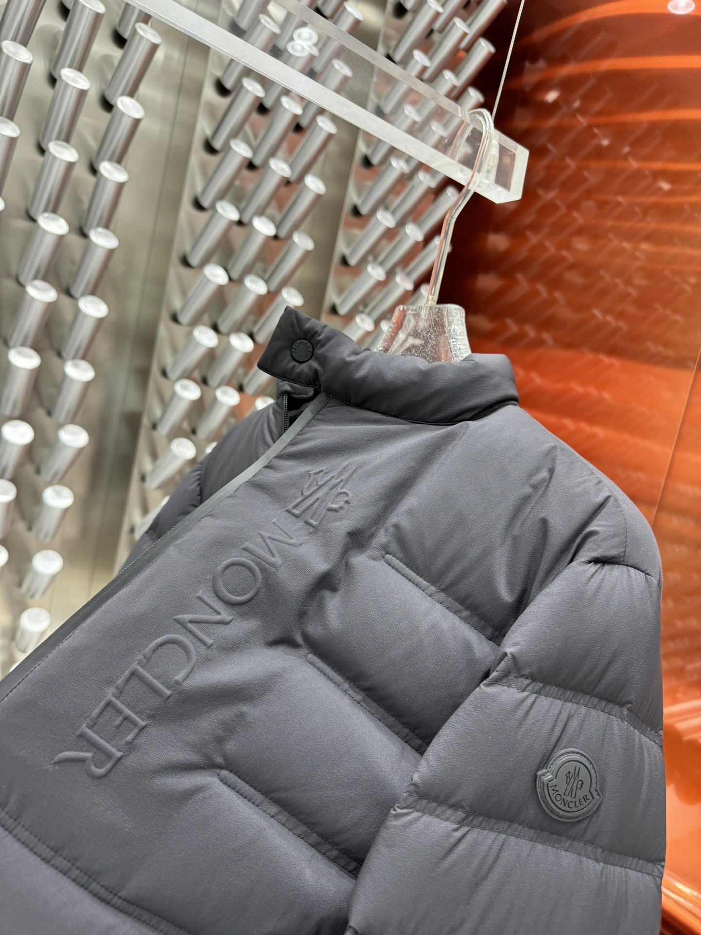 Moncler Down Jackets Soft 145300