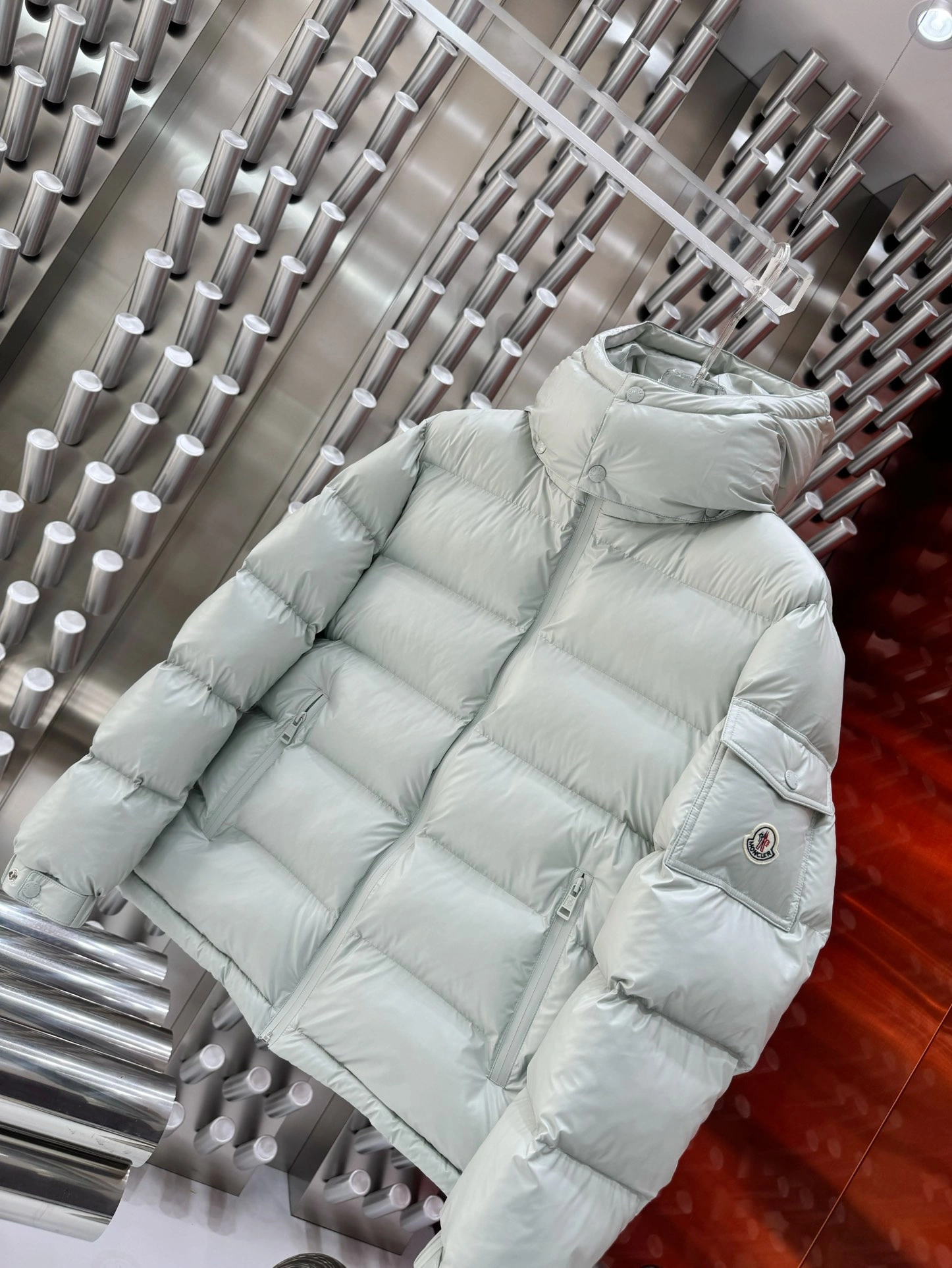 Moncler Down Jackets EasyMatch 145293